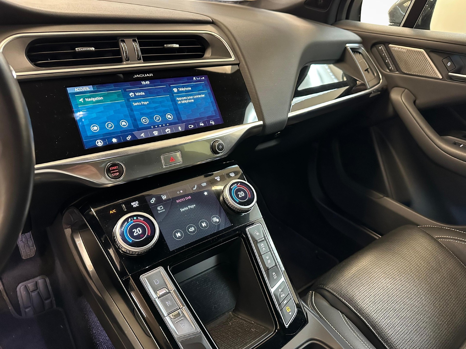 JAGUAR I-Pace EV400 SE AWD-image-7
