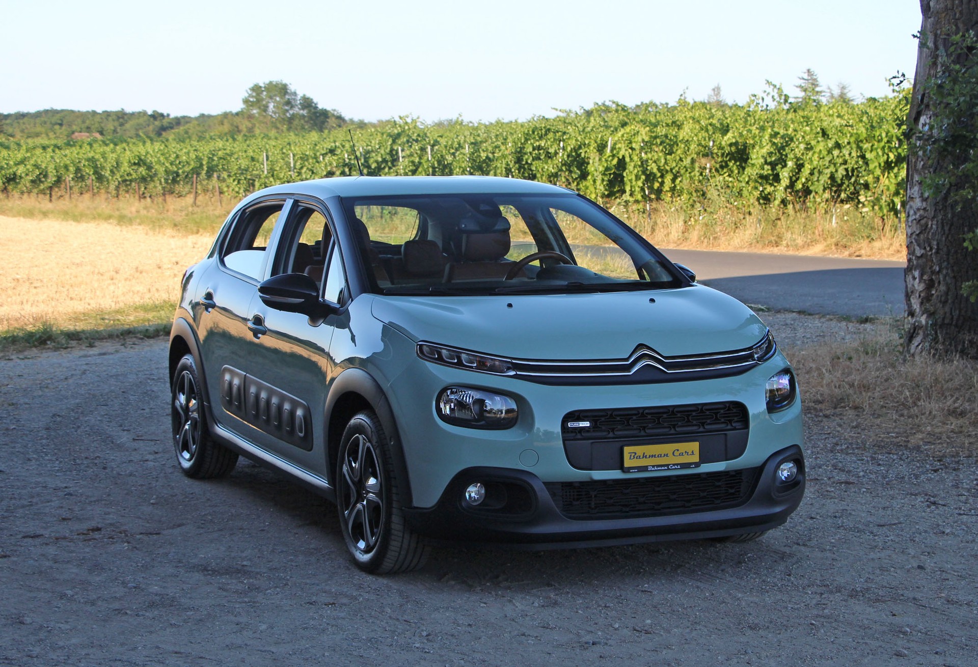 CITROEN C3 1.2i PureTech Shine EAT-image-0