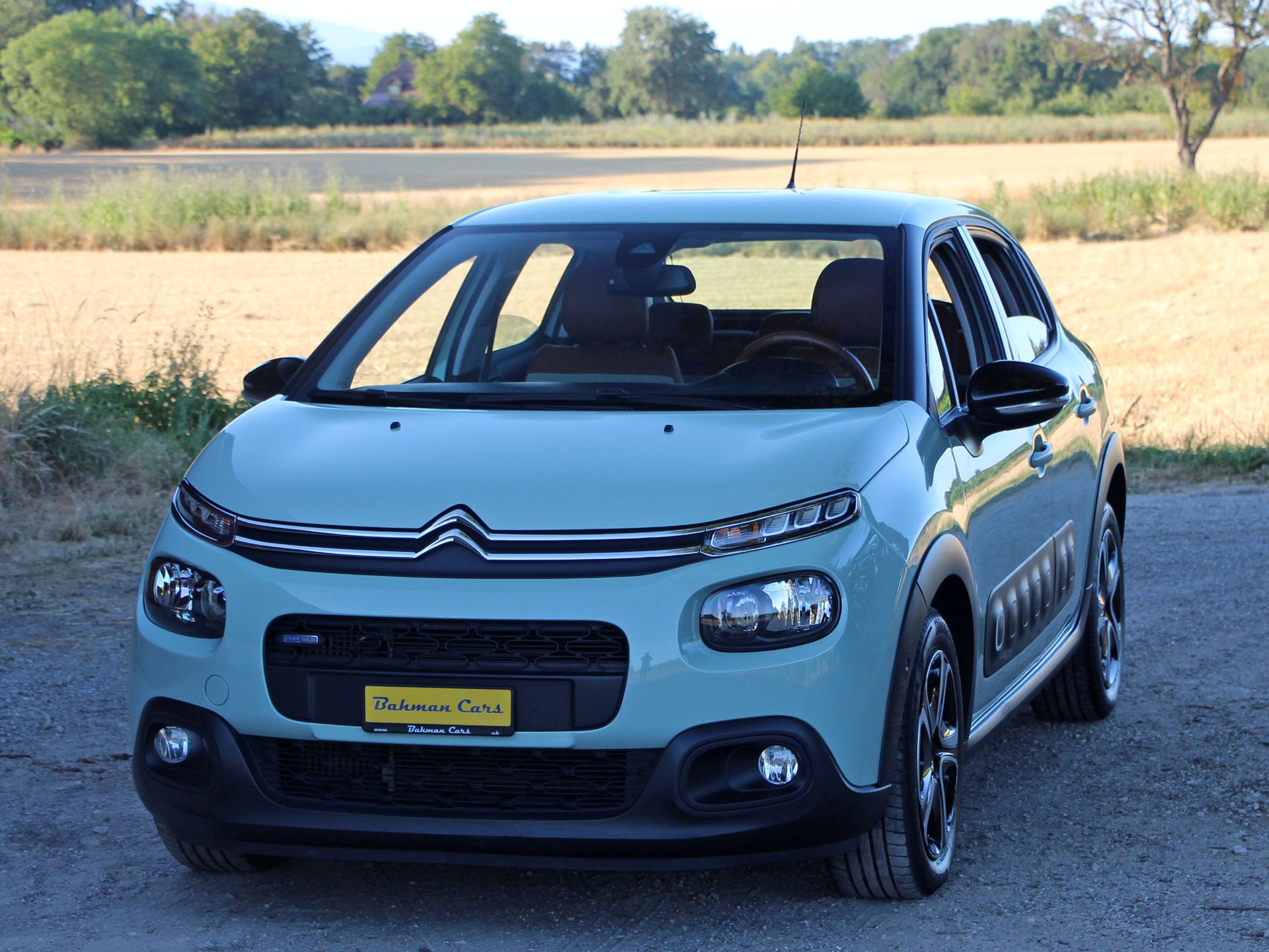 CITROEN C3 1.2i PureTech Shine EAT-image-2