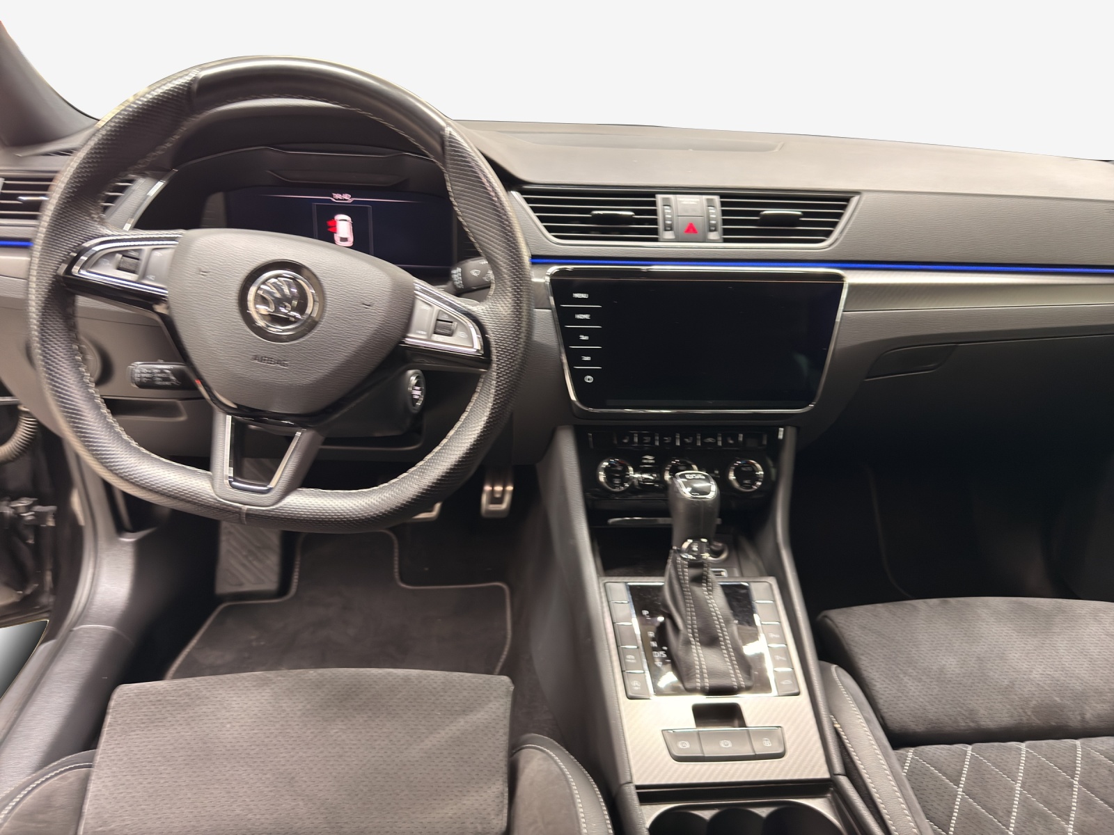 SKODA Superb Combi 1.5 TSI SportLine ACT-image-8