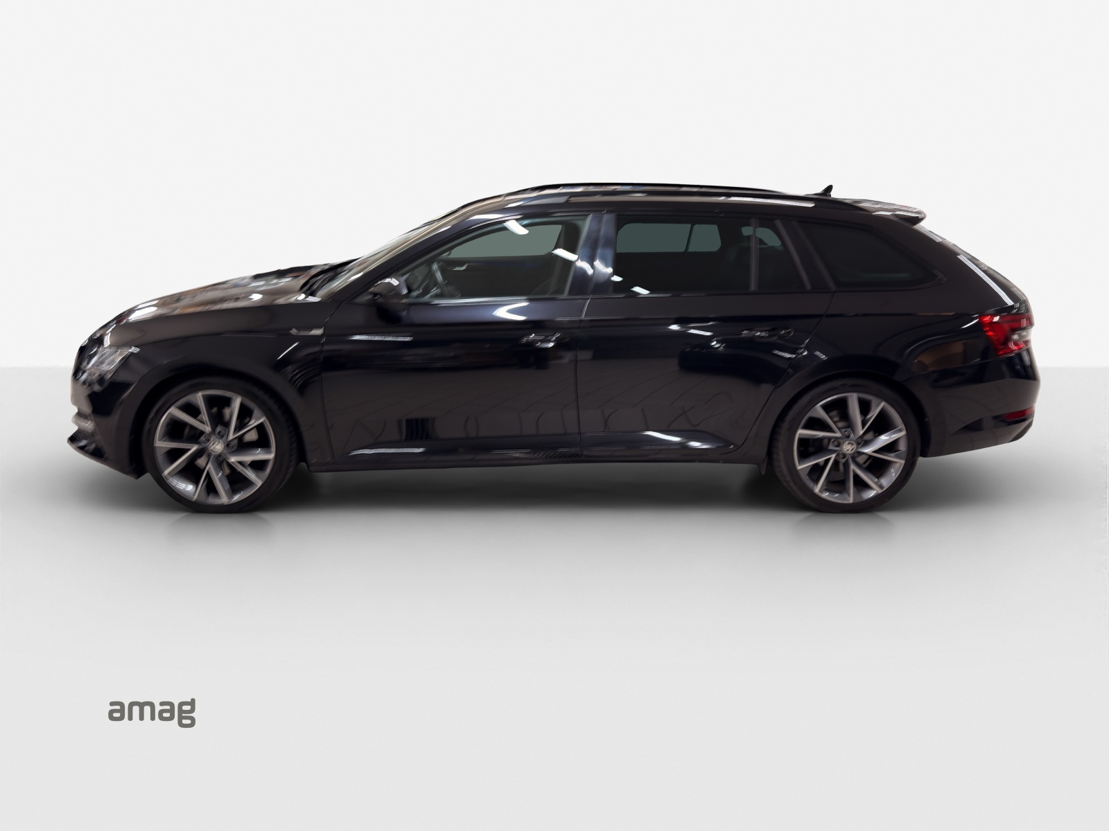 SKODA Superb Combi 1.5 TSI SportLine ACT-image-1