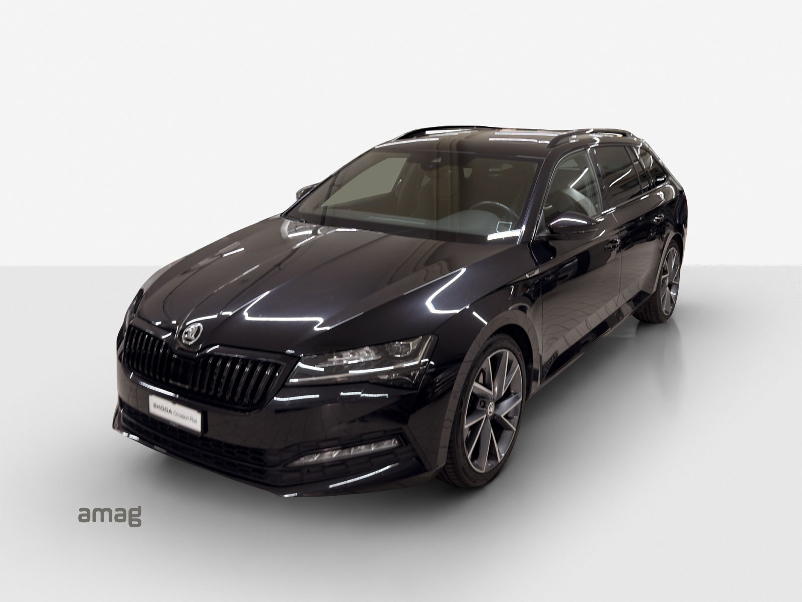 SKODA Superb Combi 1.5 TSI SportLine ACT-image-0