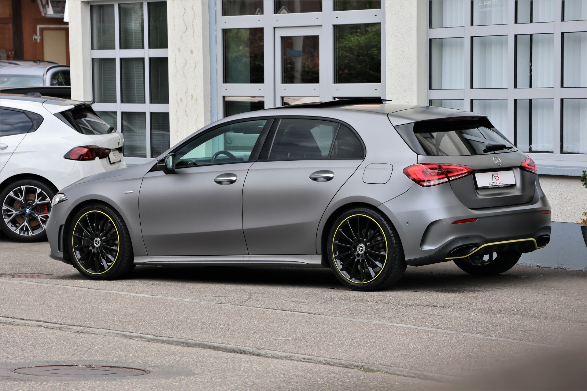 MERCEDES-BENZ A 250 4Matic AMG Line 4Matic 7G-DCT (CH) *Edition1 Designo Magno*-image-4