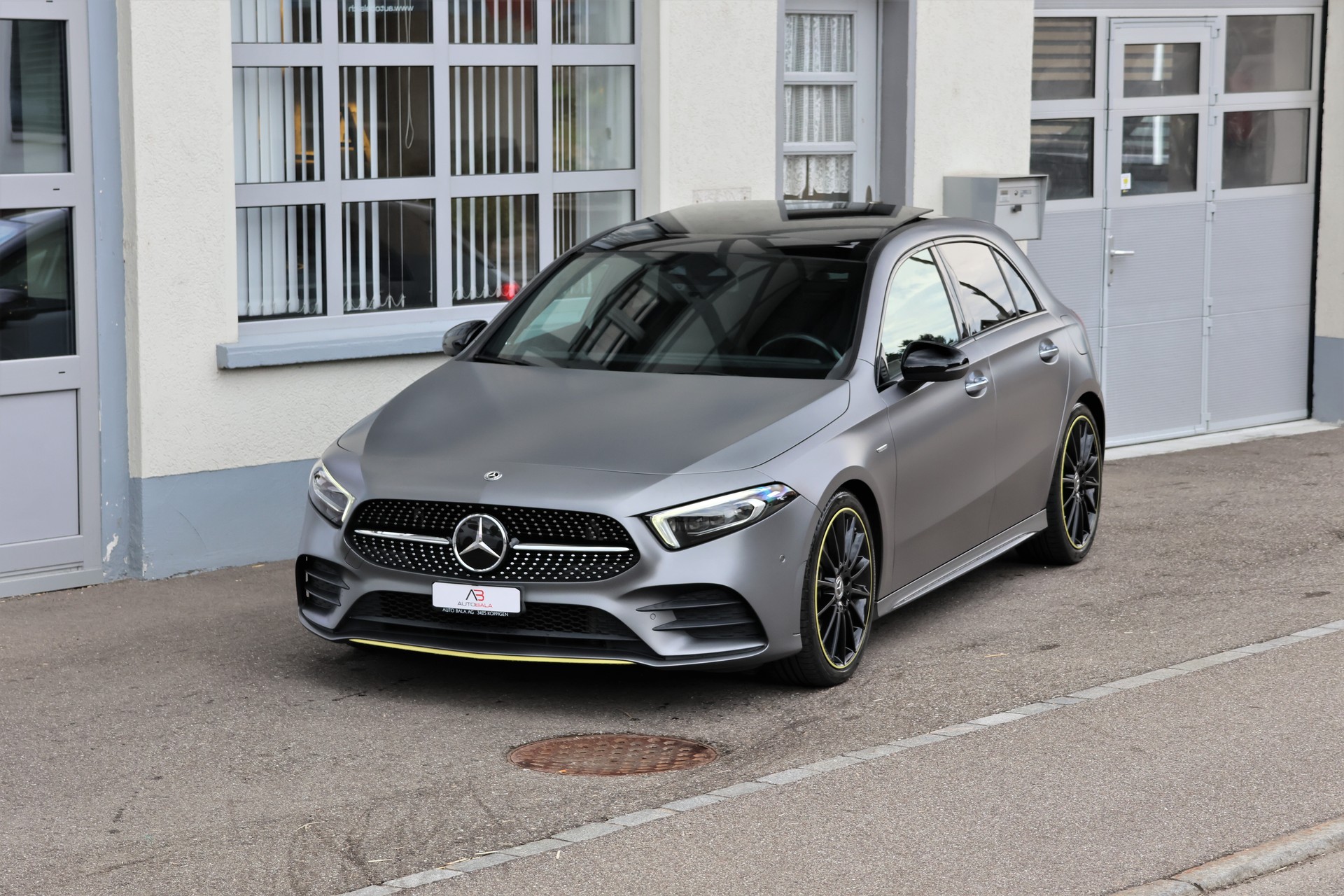 MERCEDES-BENZ A 250 4Matic AMG Line 4Matic 7G-DCT (CH) *Edition1 Designo Magno*-image-0