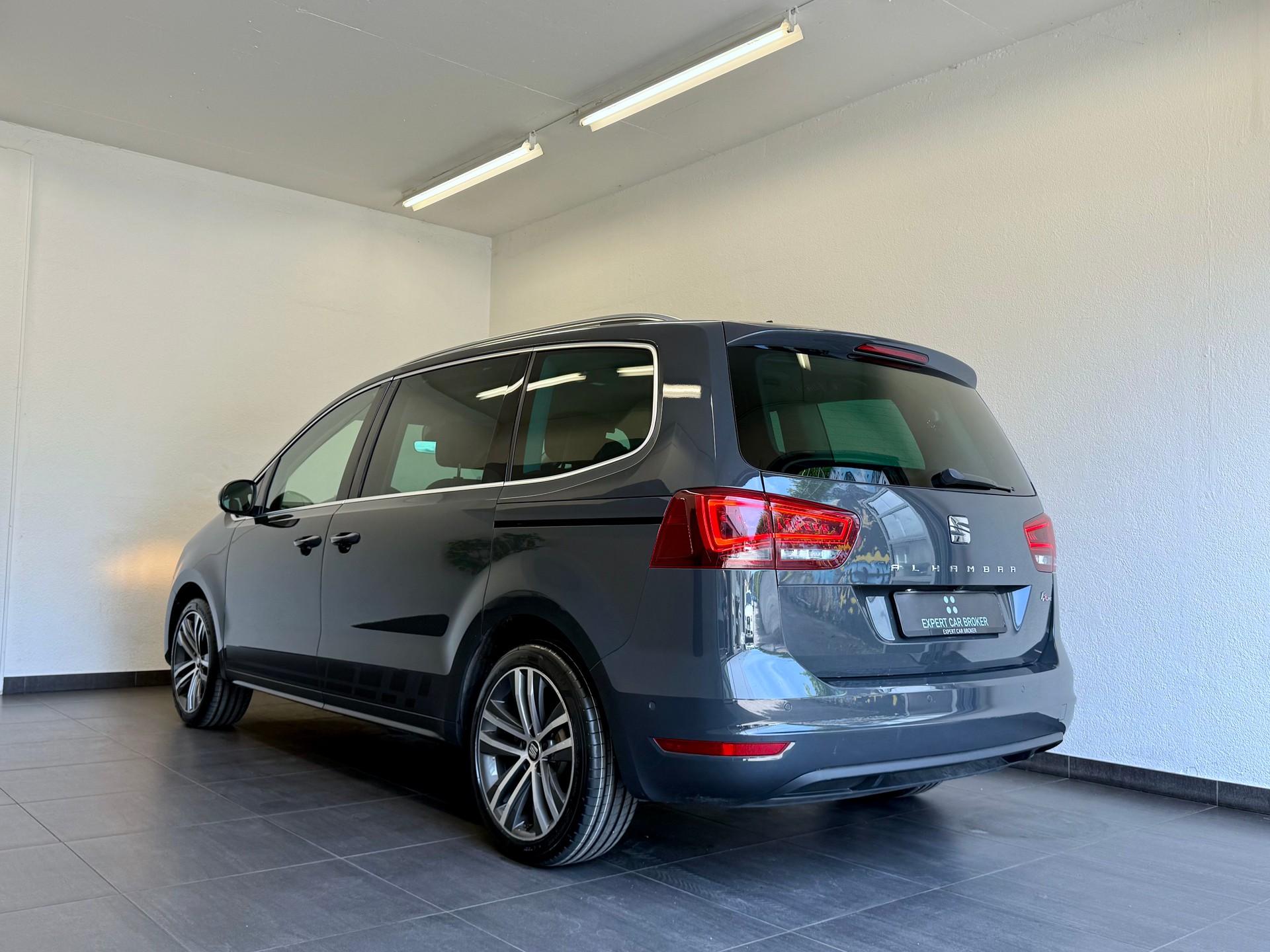 SEAT Alhambra 1.4 TSI DSG Hola FR-image-9