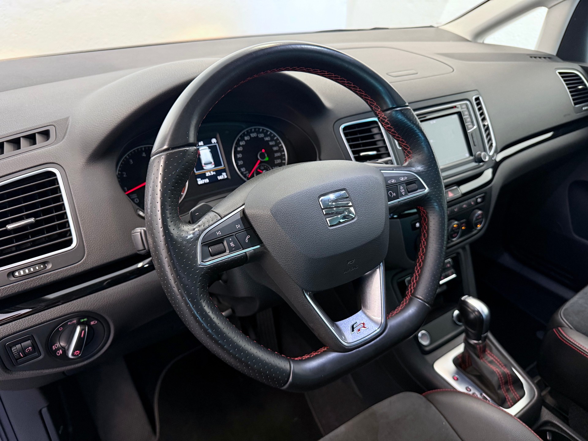 SEAT Alhambra 1.4 TSI DSG Hola FR-image-14