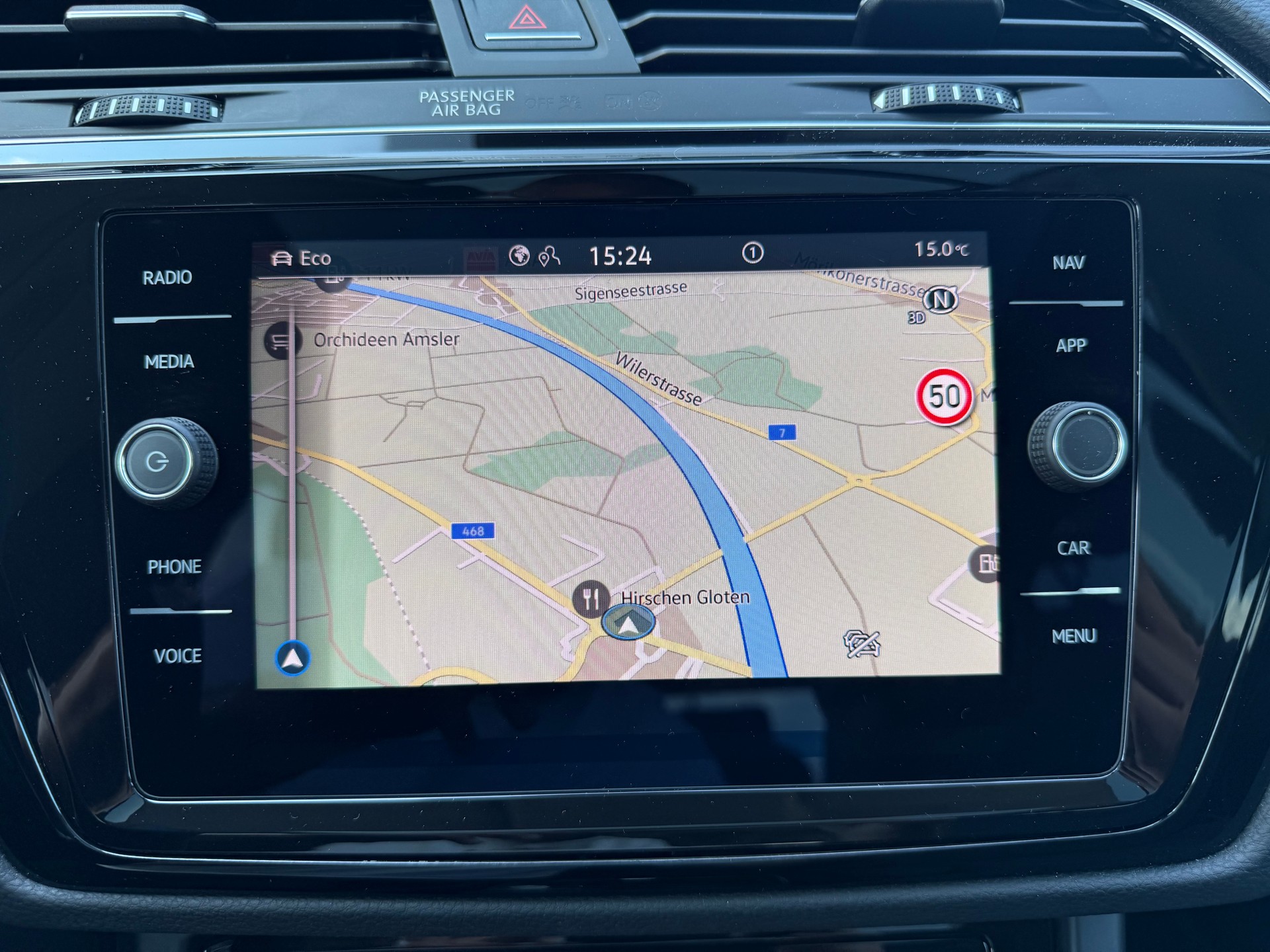 VW Touran 1.5 TSI Highline DSG R-LINE BLACK UND STYL / 48 MONATE WERK GARANTIE-image-18