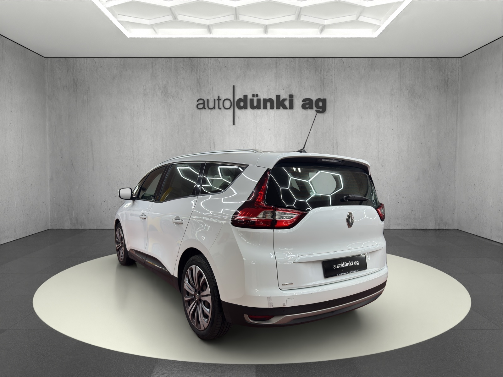 RENAULT Grand Scénic 1.8 dCi Business Line EDC-image-1