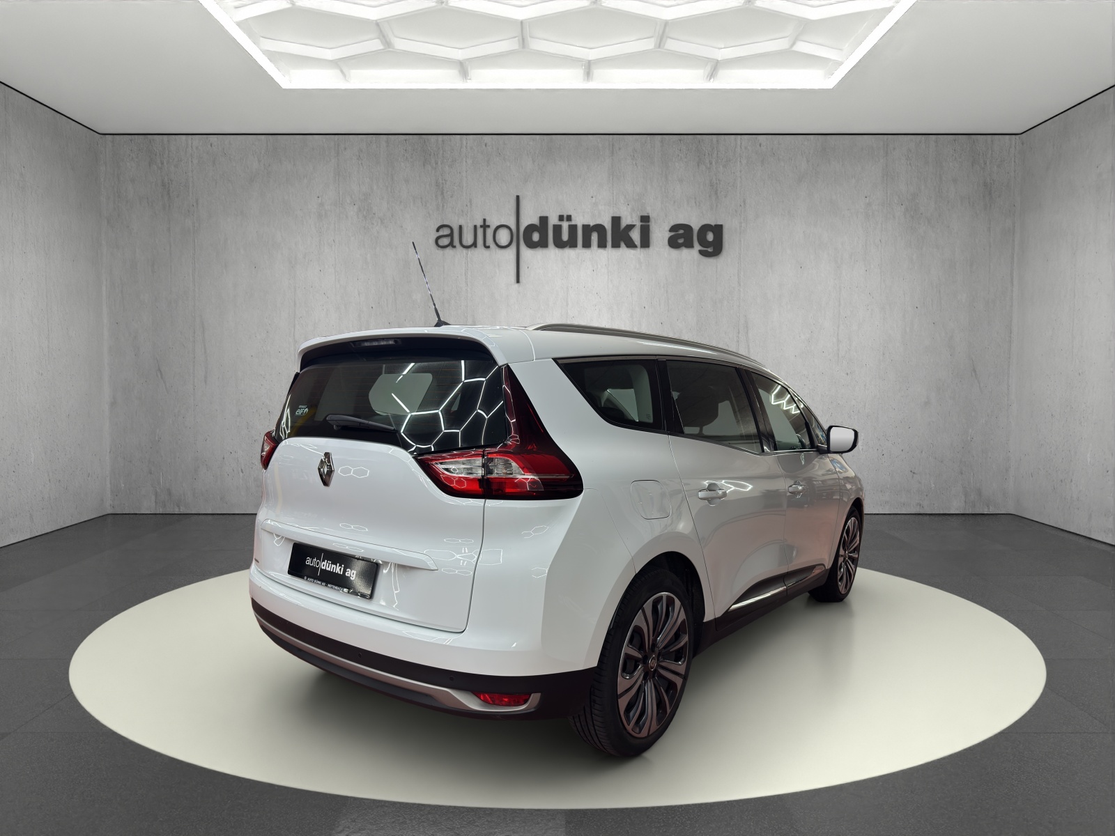 RENAULT Grand Scénic 1.8 dCi Business Line EDC-image-2