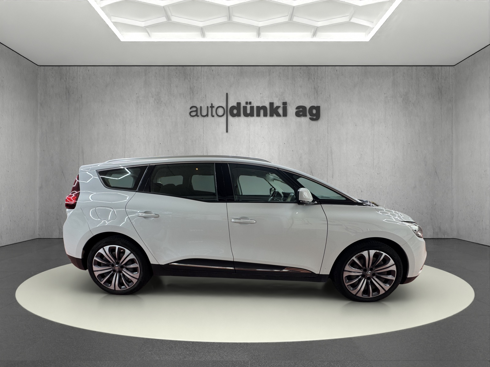 RENAULT Grand Scénic 1.8 dCi Business Line EDC-image-5