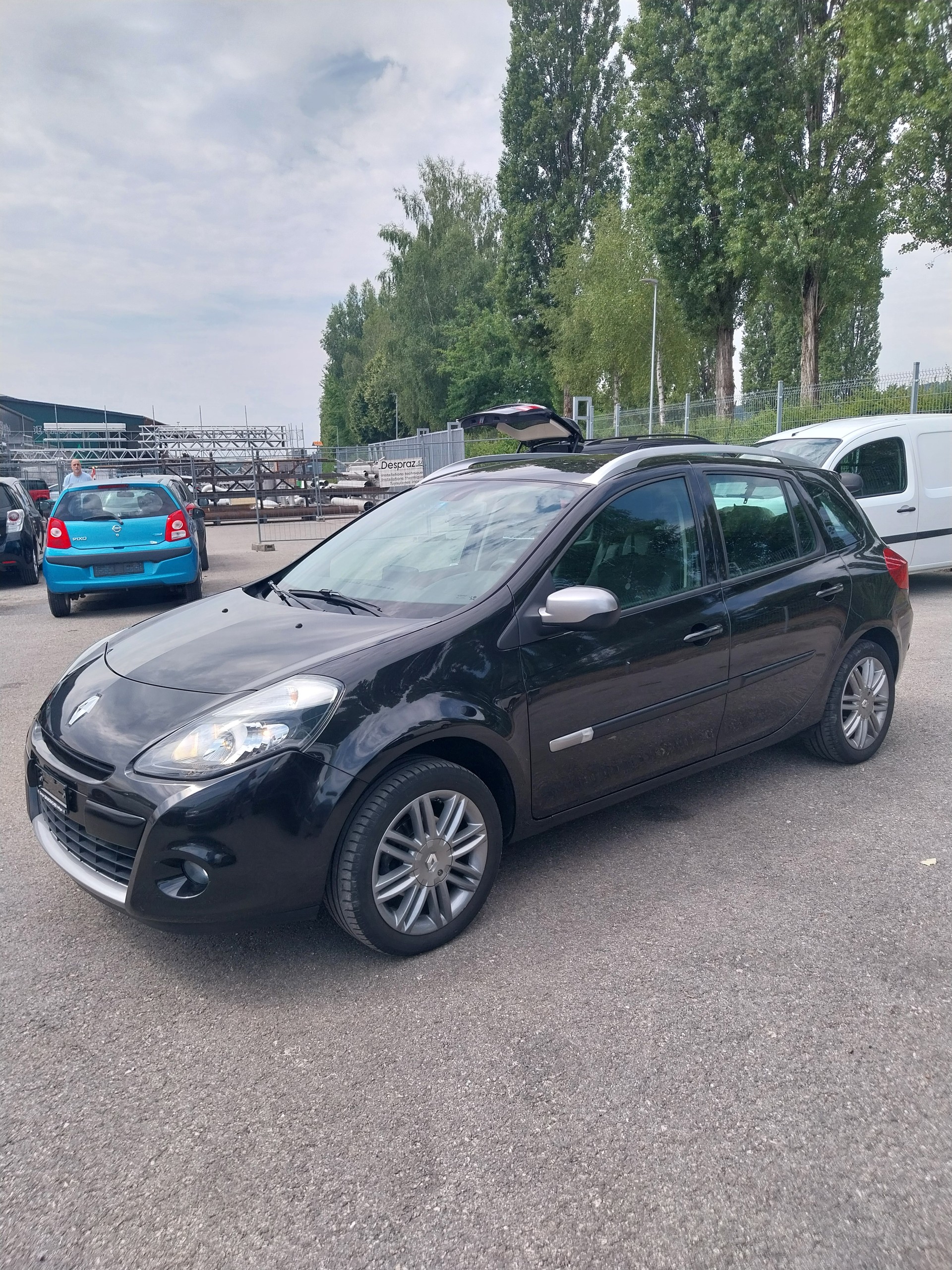 RENAULT Clio Grandtour 1.2 16V Turbo Yahoo-image-0