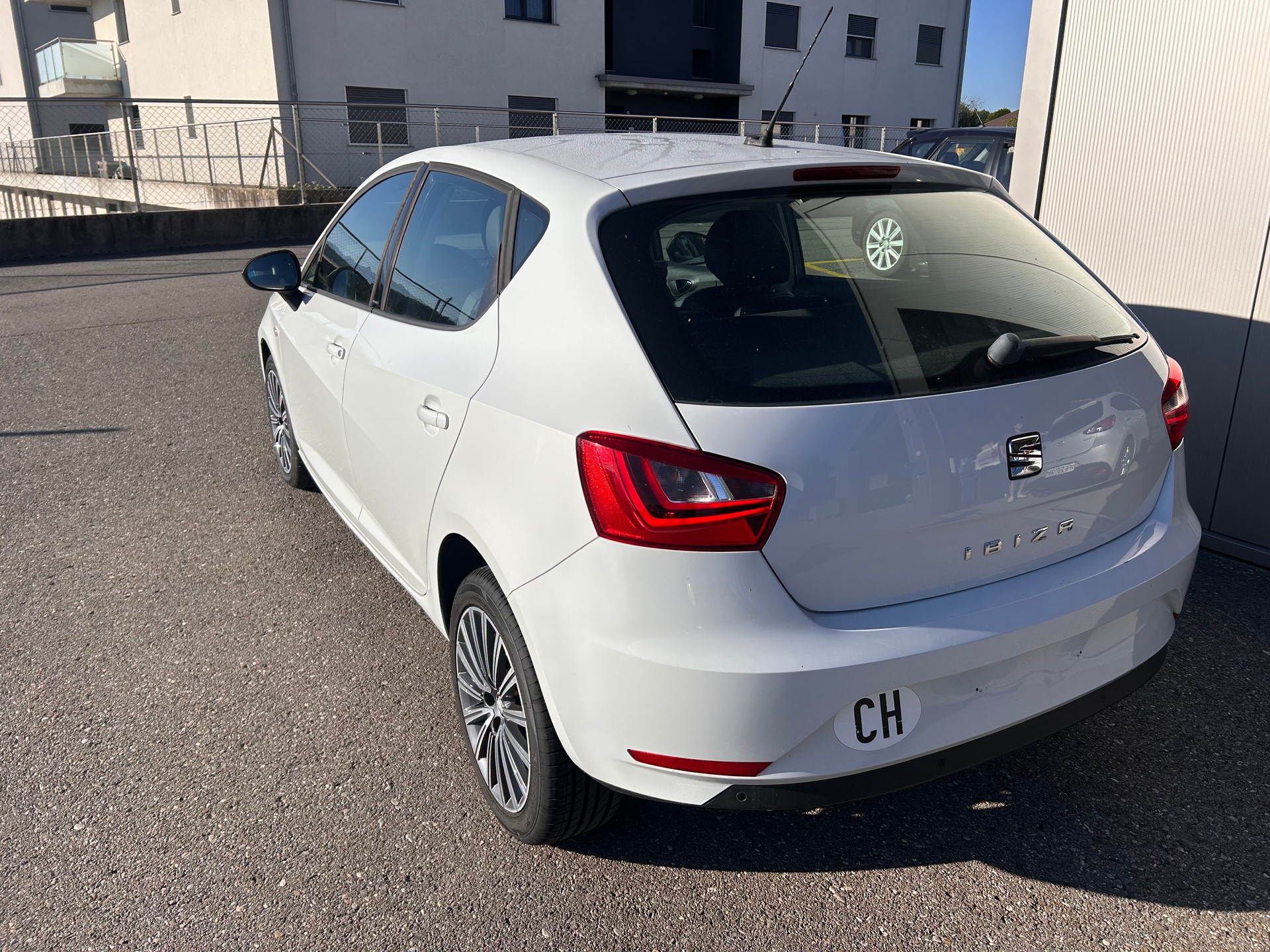 SEAT Ibiza 1.0 EcoTSI Style Connect-image-2