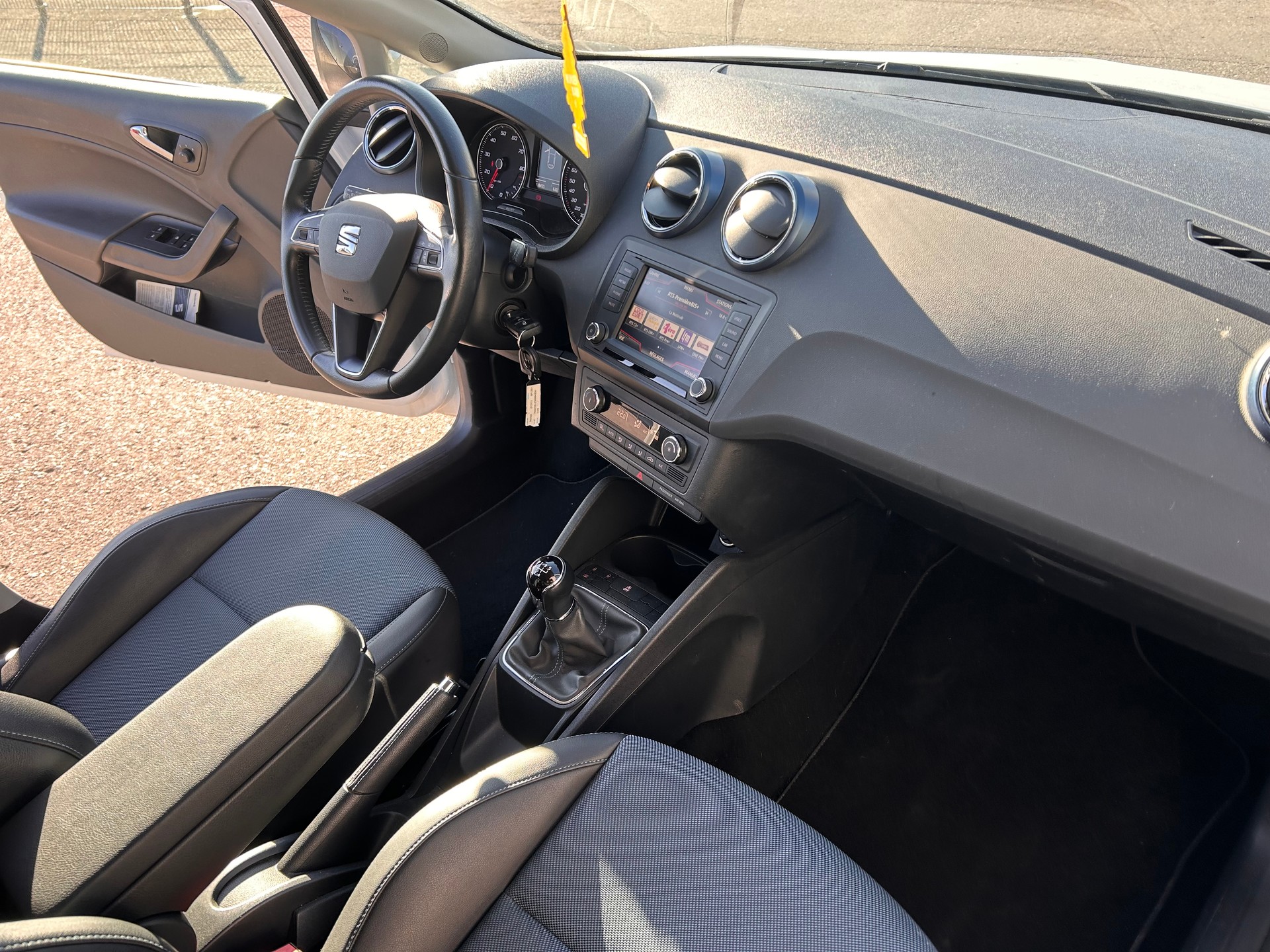SEAT Ibiza 1.0 EcoTSI Style Connect-image-4