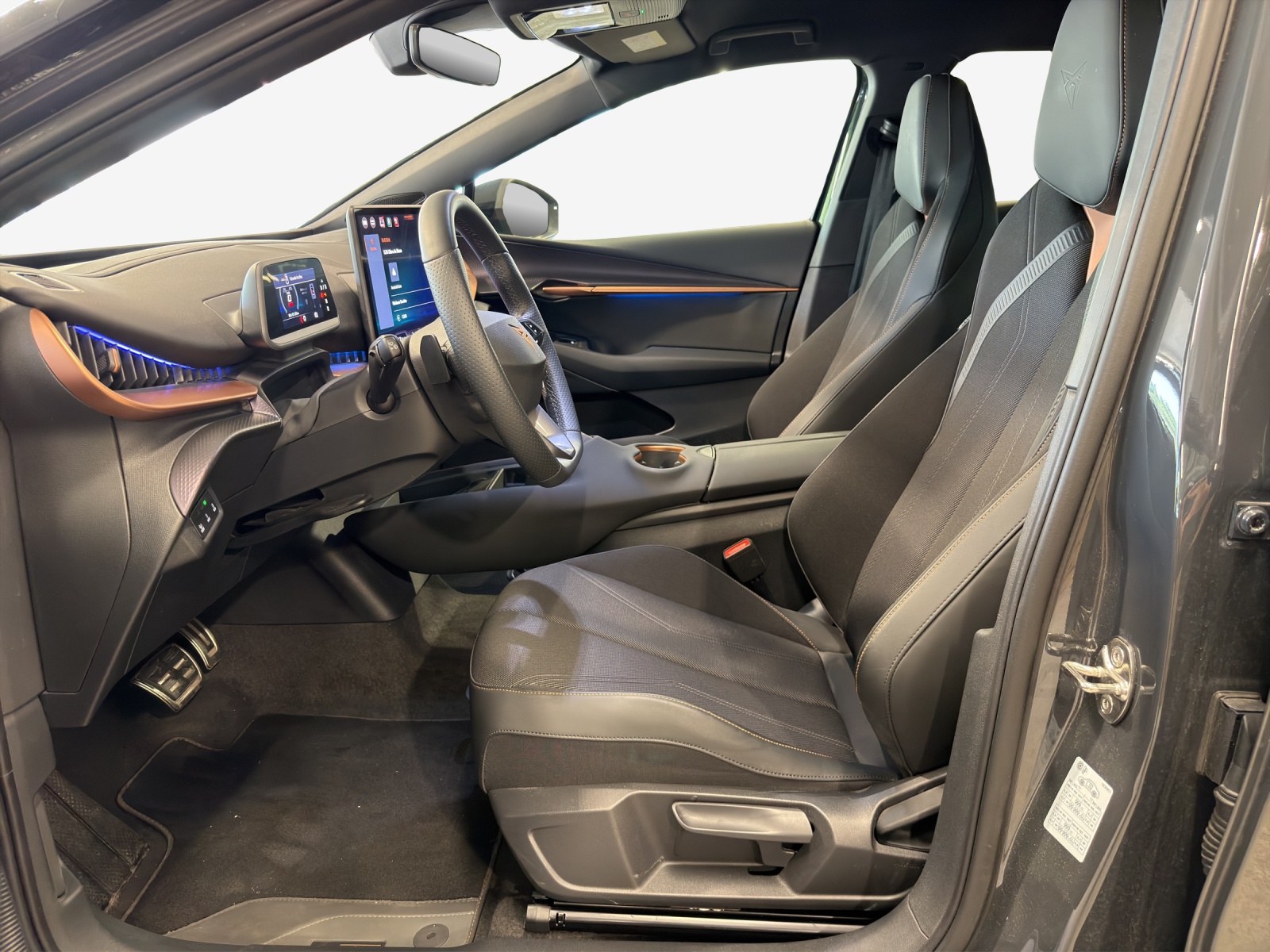 CUPRA Tavascan Type 8 77 kWh VZ-image-7