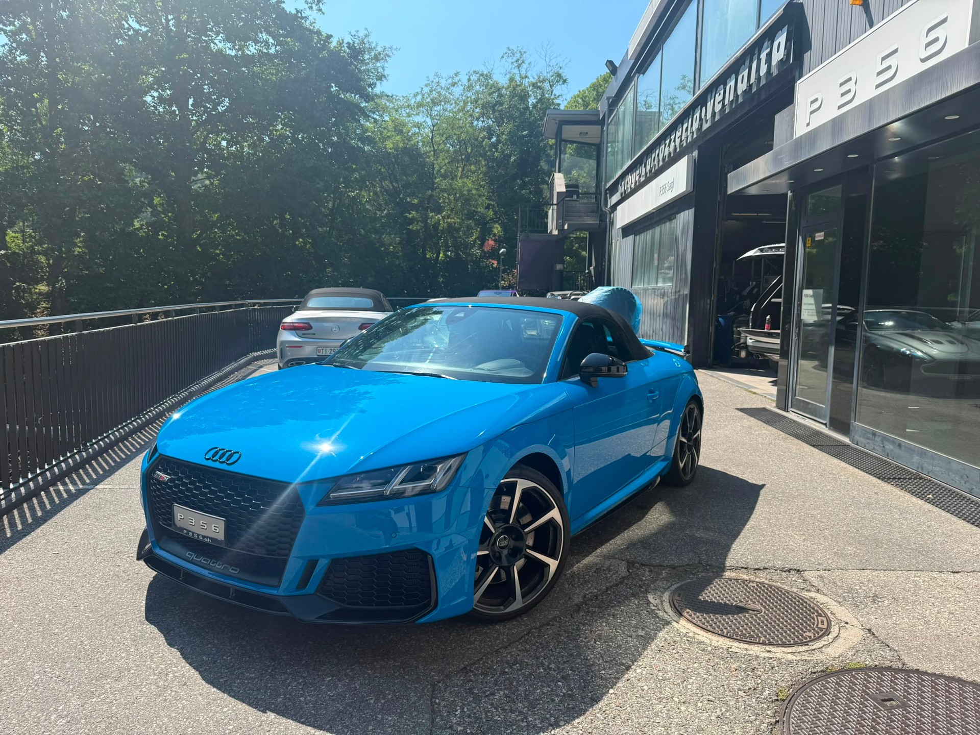 AUDI TT RS Roadster 2.5 TFSI quattro S-tronic-image-0