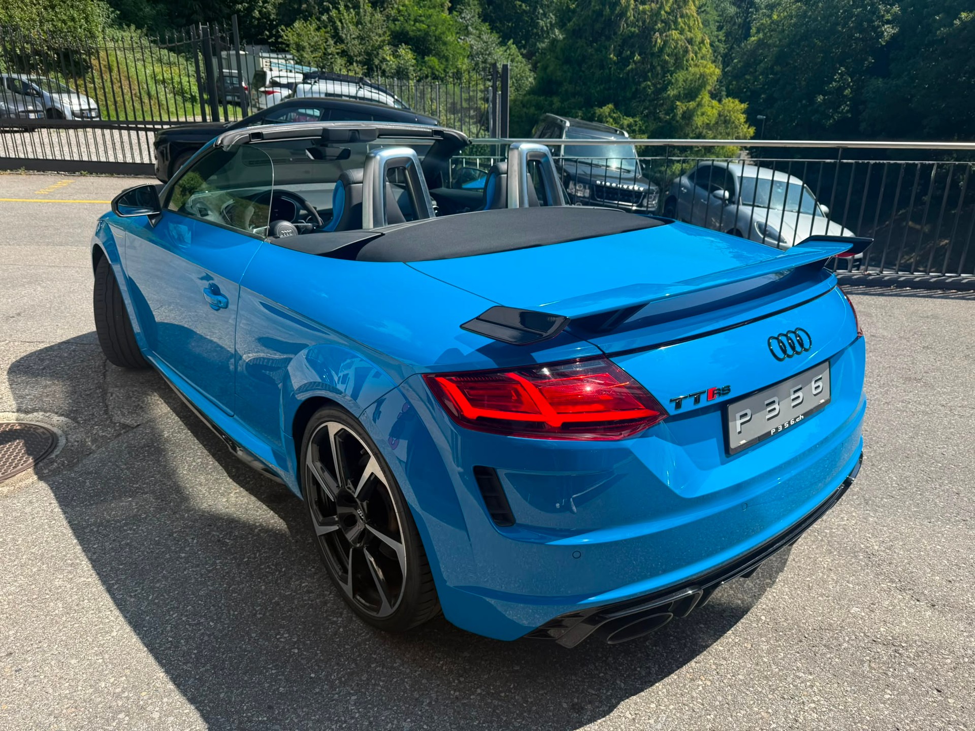 AUDI TT RS Roadster 2.5 TFSI quattro S-tronic-image-10