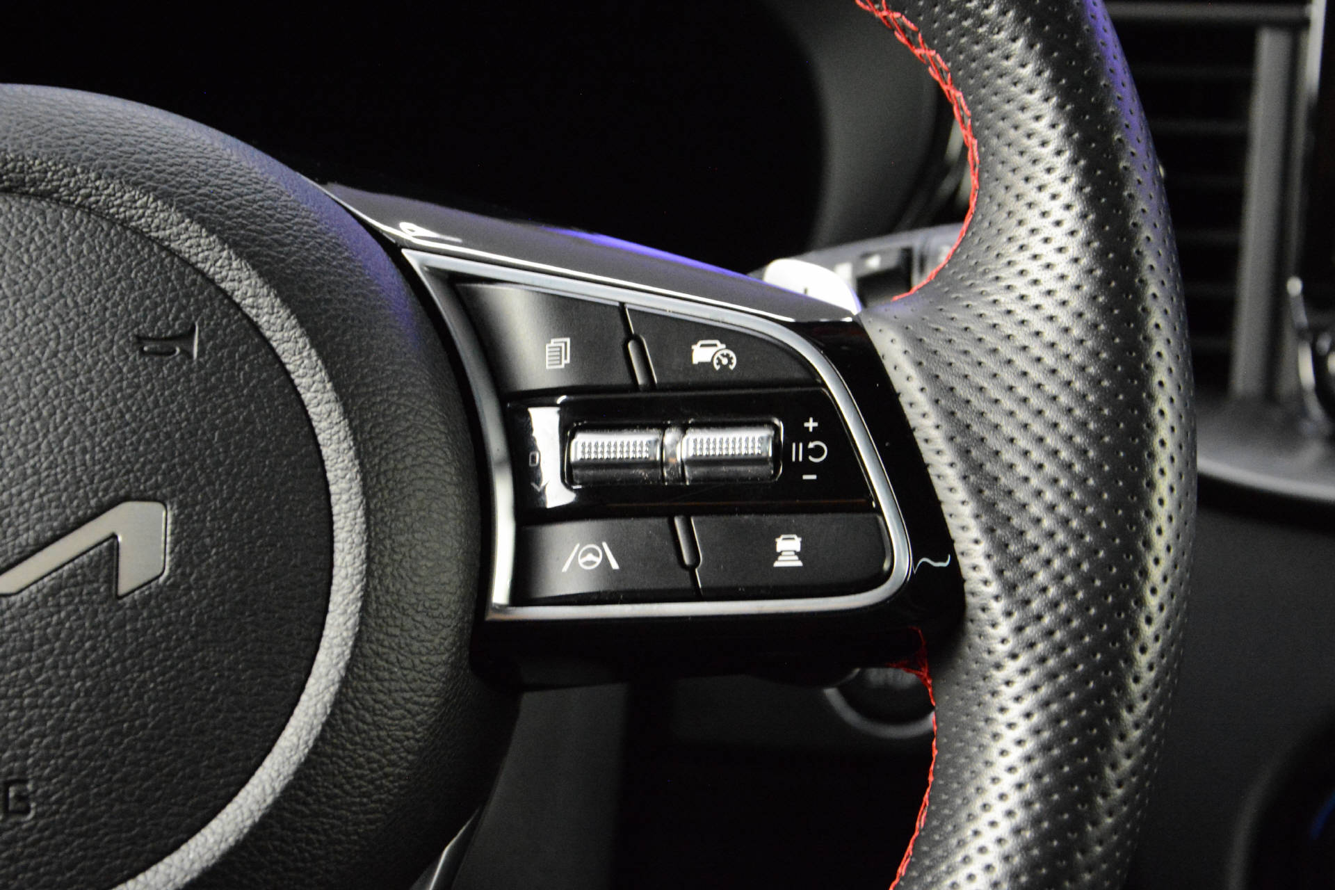KIA ProCeed 1.6 T-GDi GT-image-14