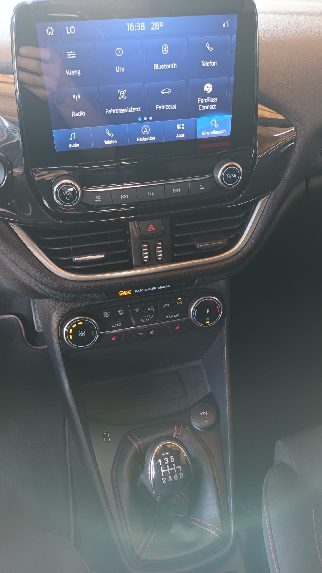 FORD Fiesta 1.0 SCTi ST Line-image-11