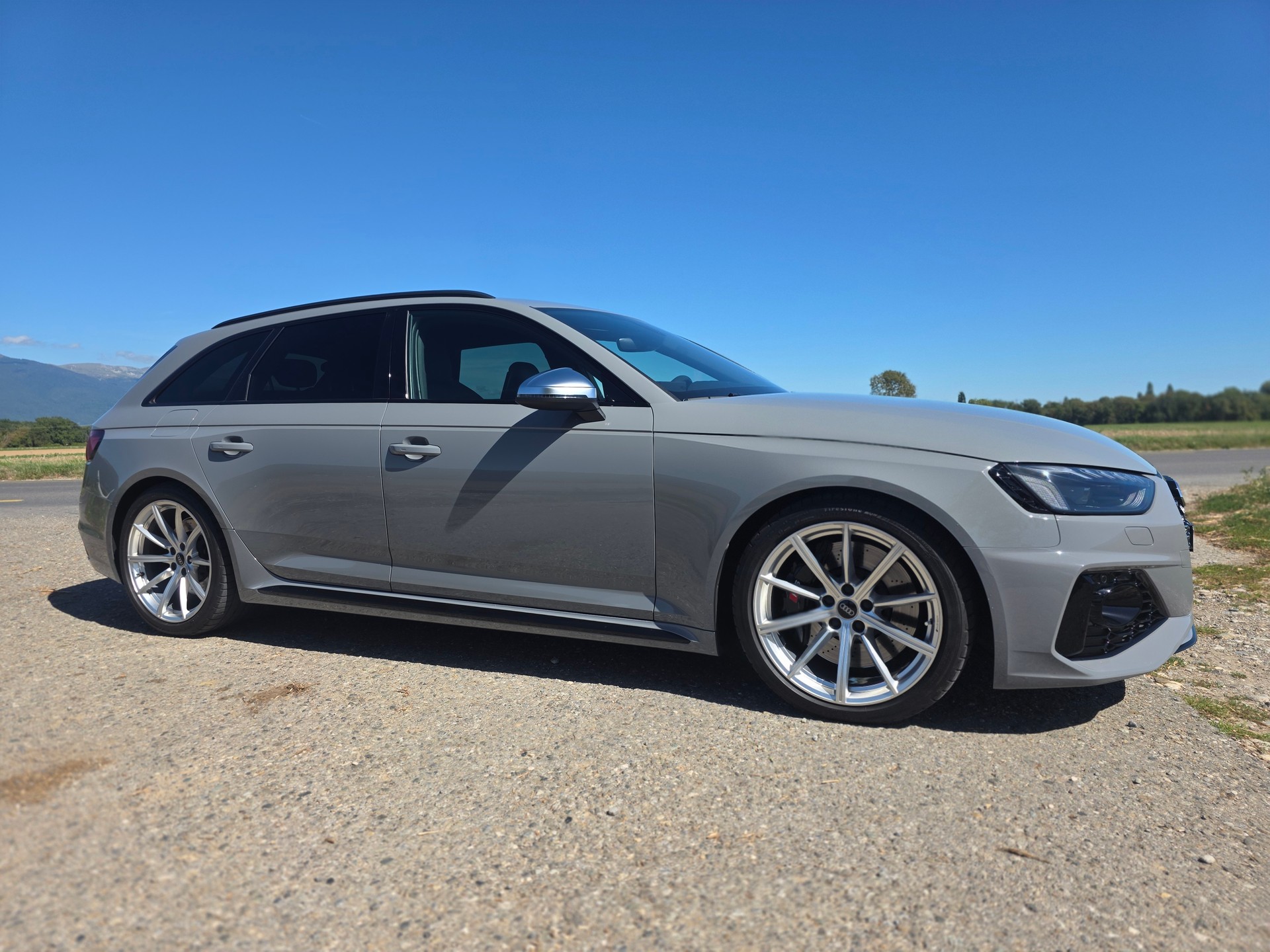 AUDI Audi RS4 Avant 2.9 V6 Biturbo Quattro - Nardo Gray / AMAG / B&O / DRC / GRIS NARDO-image-1