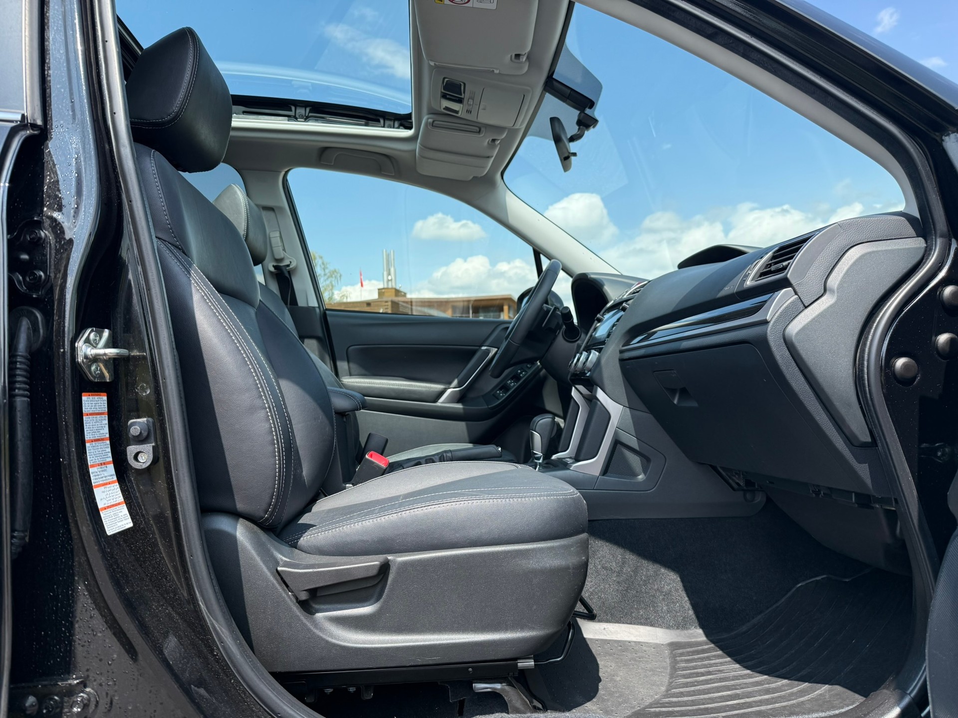 SUBARU Forester 2.0i Swiss Lineartronic-image-9