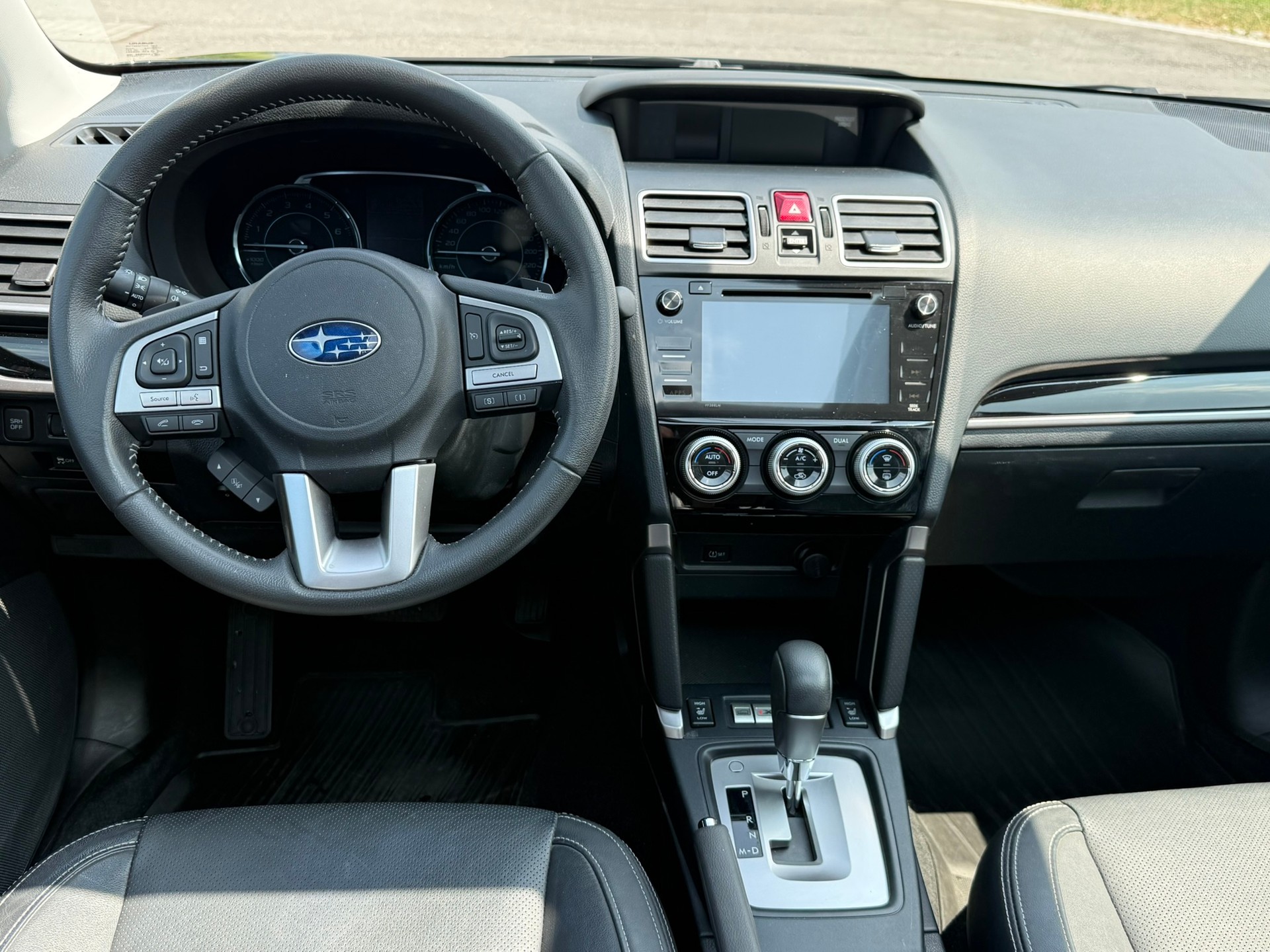 SUBARU Forester 2.0i Swiss Lineartronic-image-8