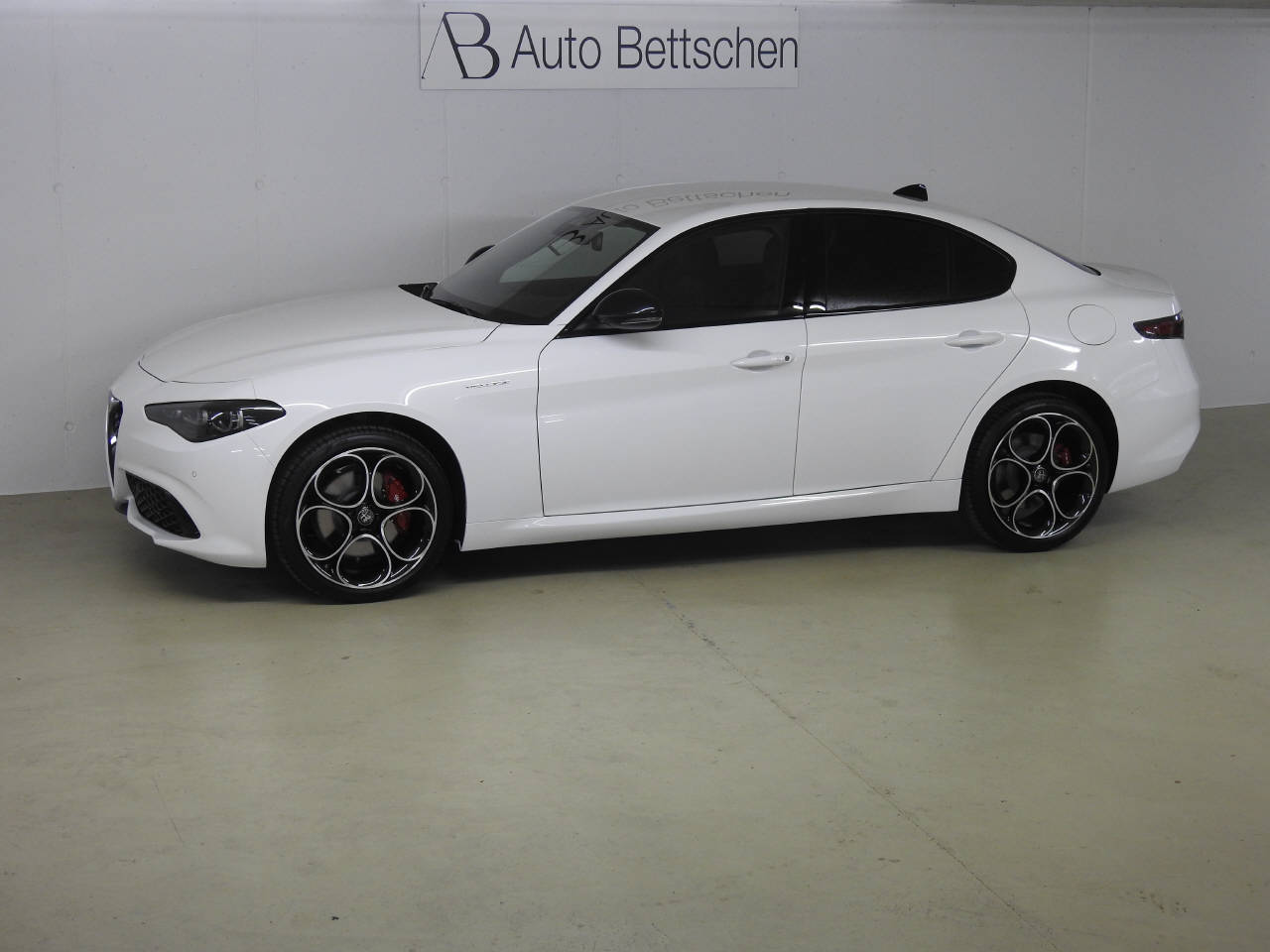 ALFA ROMEO Giulia 2.0 Q4 Veloce-image-11