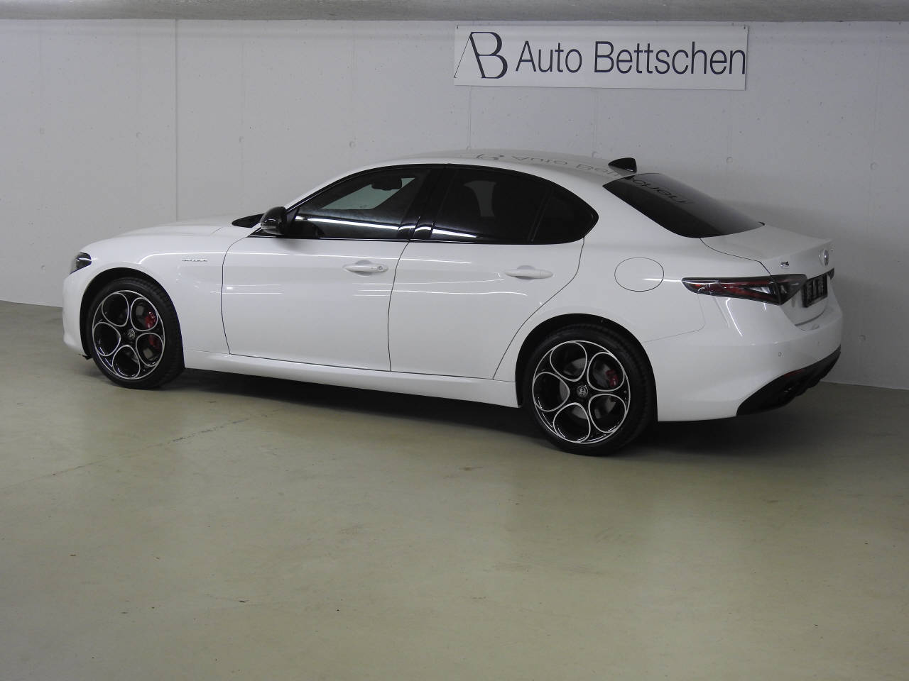 ALFA ROMEO Giulia 2.0 Q4 Veloce-image-9