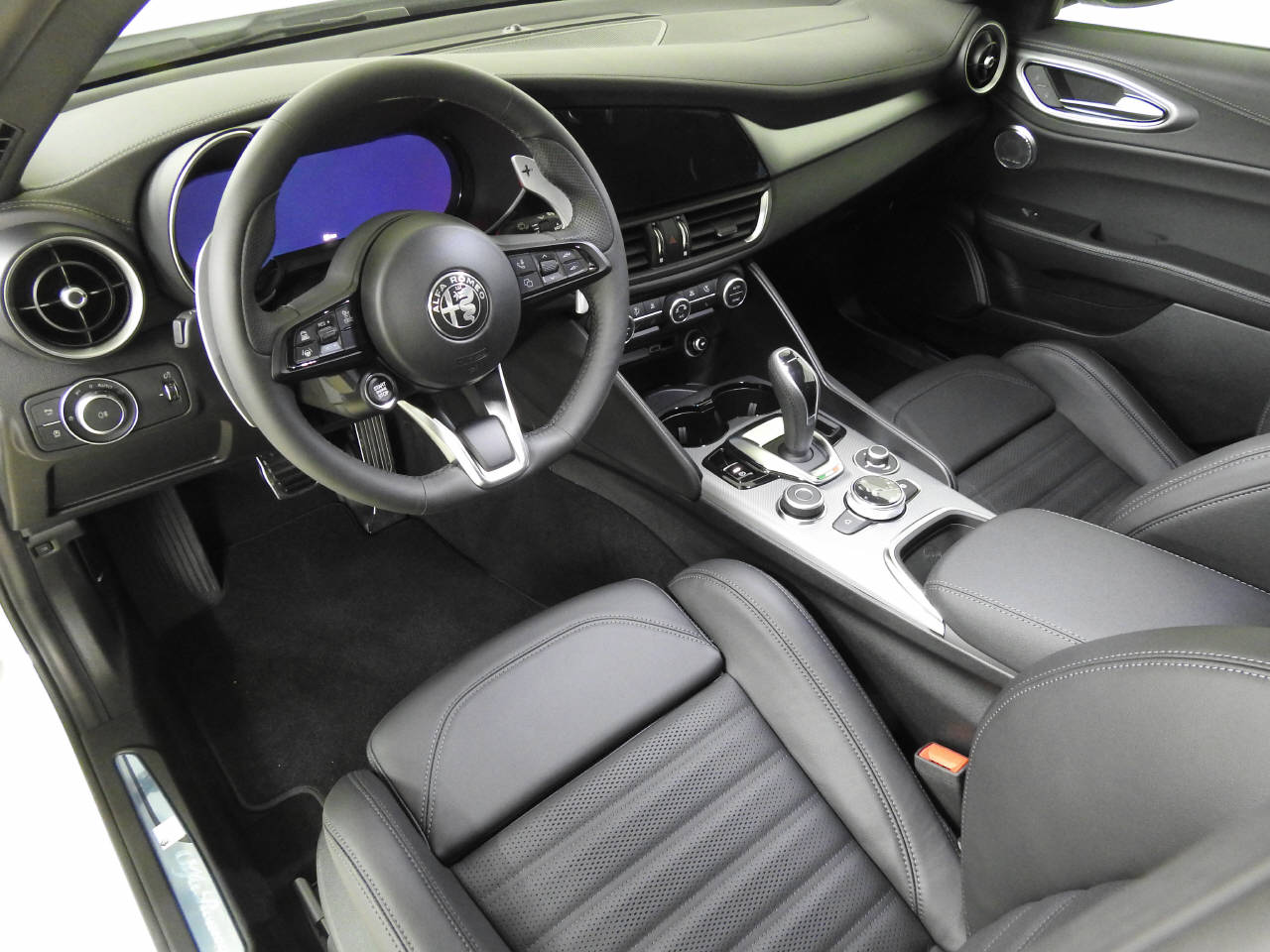 ALFA ROMEO Giulia 2.0 Q4 Veloce-image-14