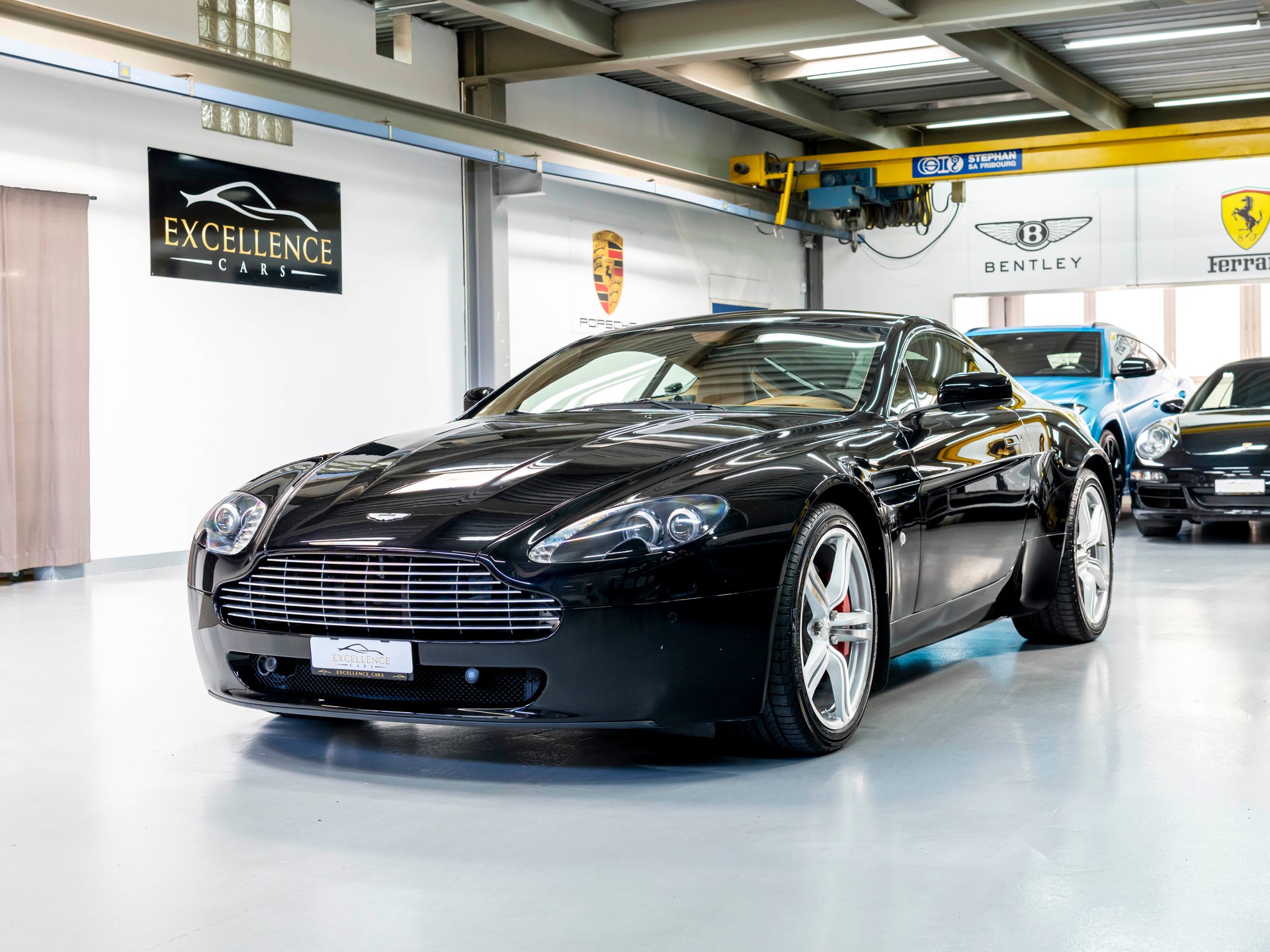 ASTON MARTIN V8 Vantage 4.7 Sportshift-image-0