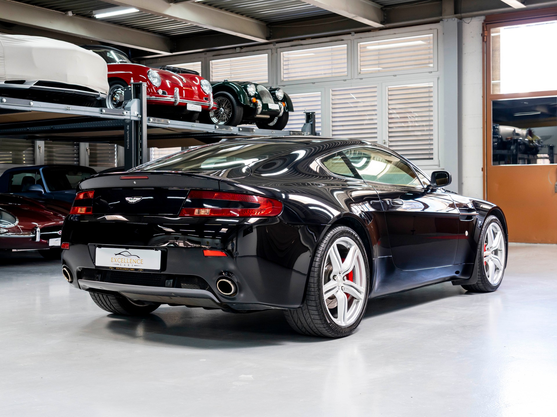ASTON MARTIN V8 Vantage 4.7 Sportshift-image-5