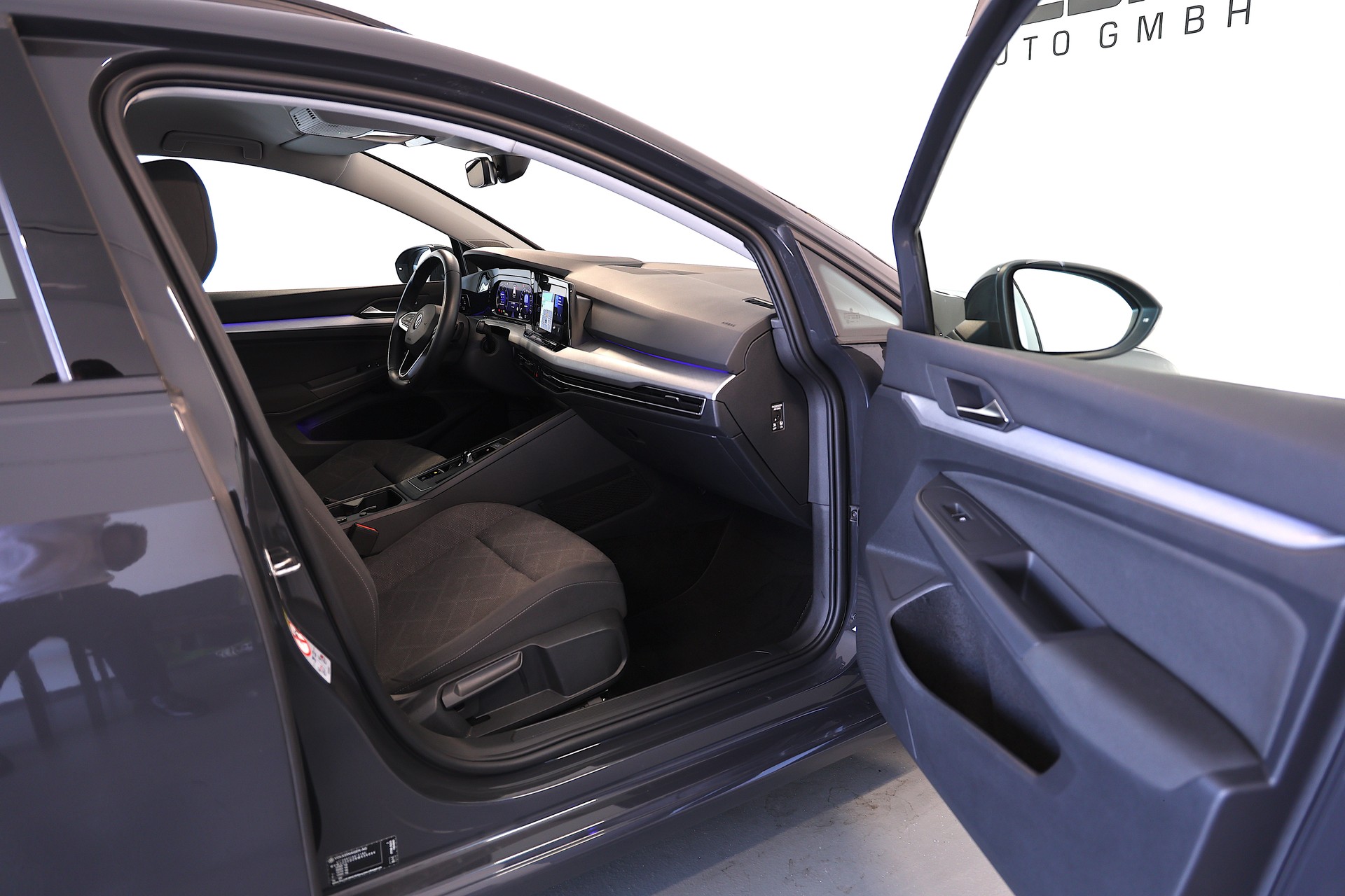 VW Golf VIII Variant 2.0 TDI Life DSG-image-11