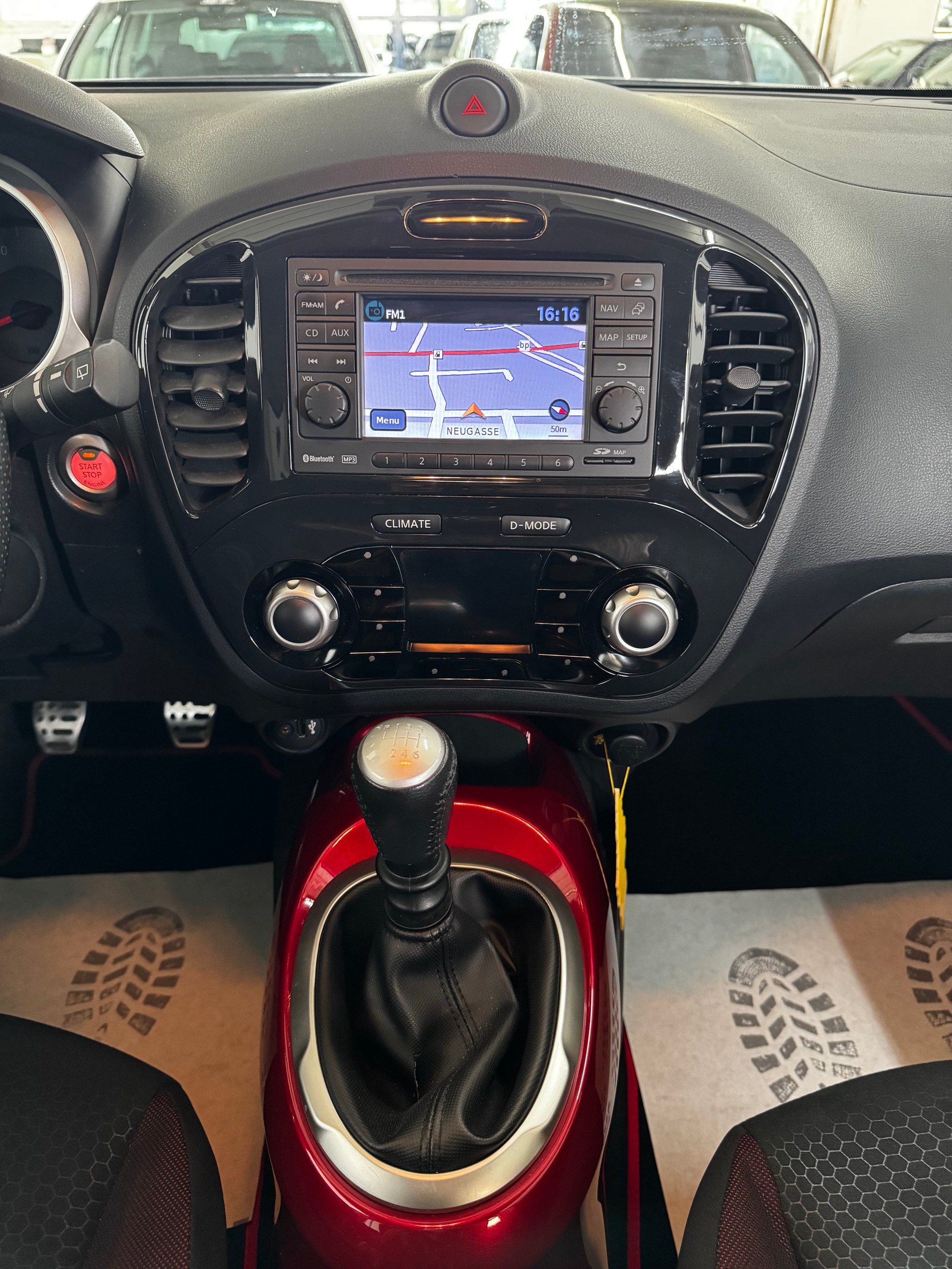NISSAN Juke 1.6 DIG-T tekna-image-16