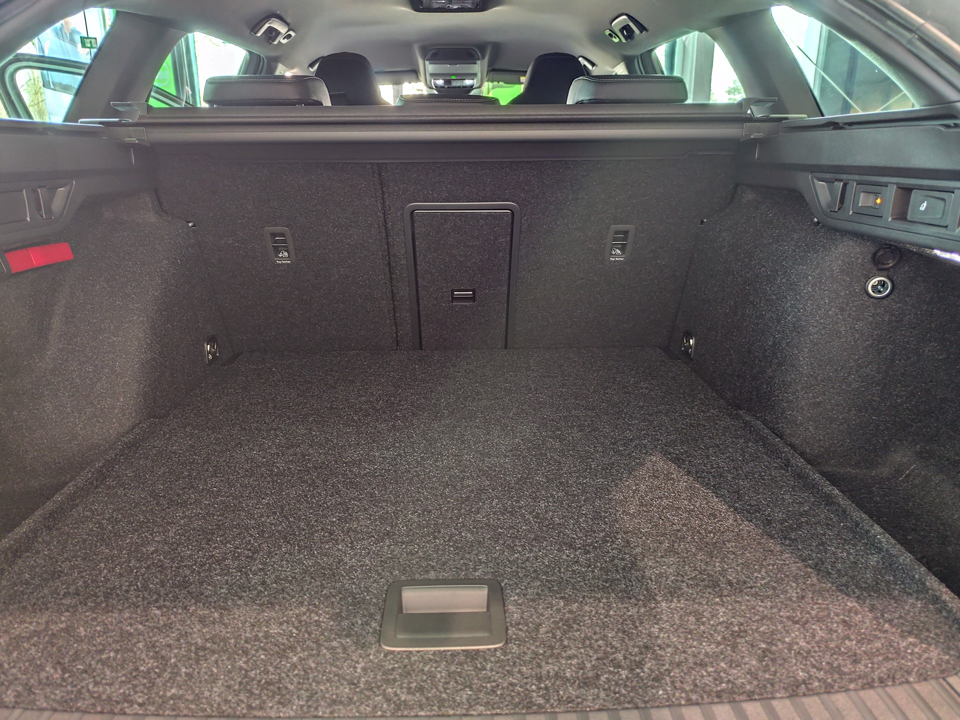 SKODA 2.0 TSI Dynamic 4x4 DSG-image-9