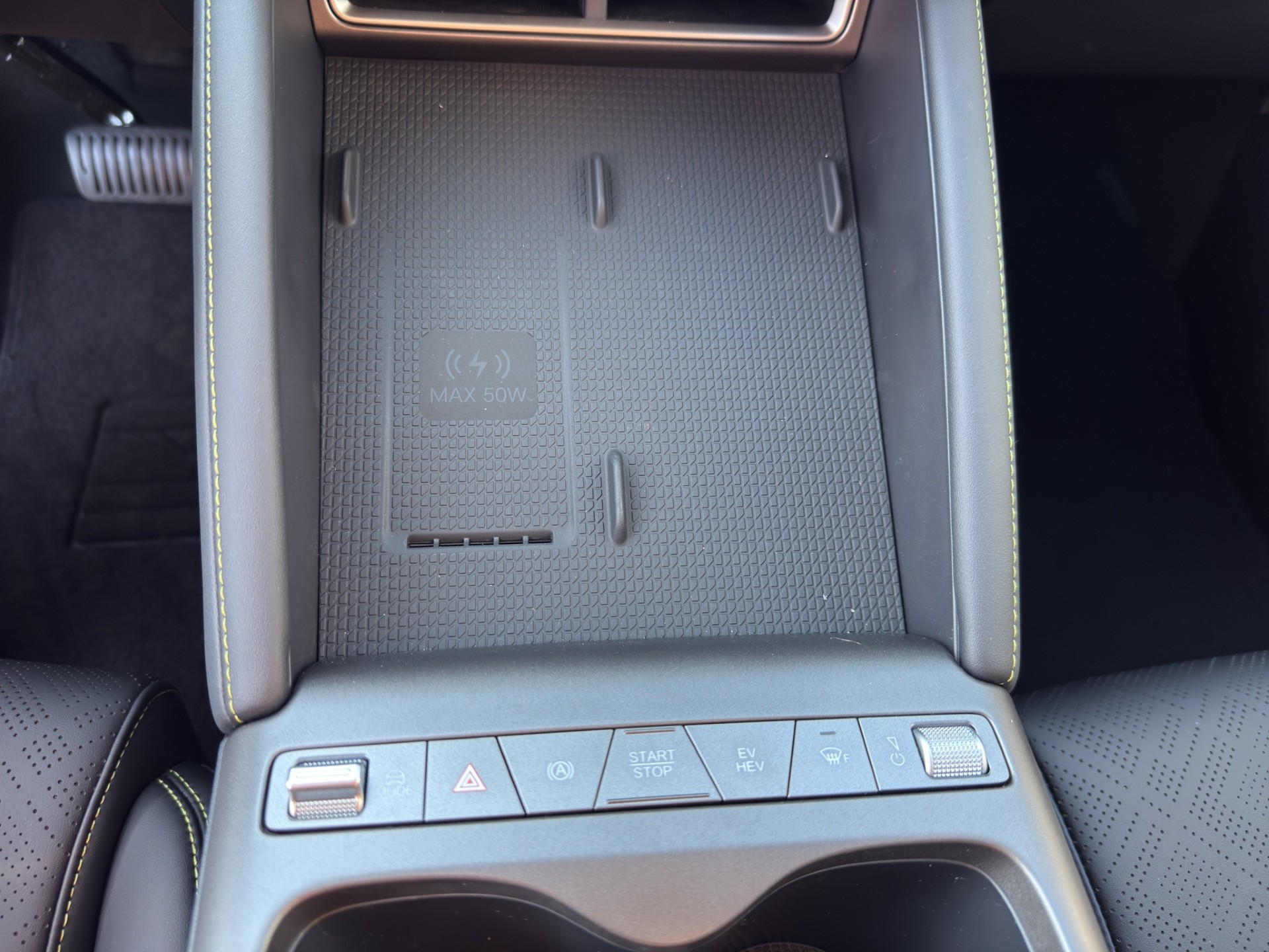 BYD Atto 2 DM-i Boost-image-11