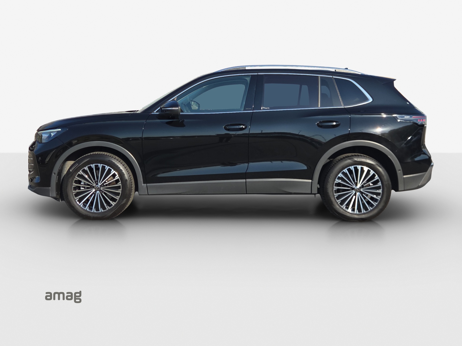 VW Tiguan 2.0 TSI DSG Elegance 4Motion-image-1