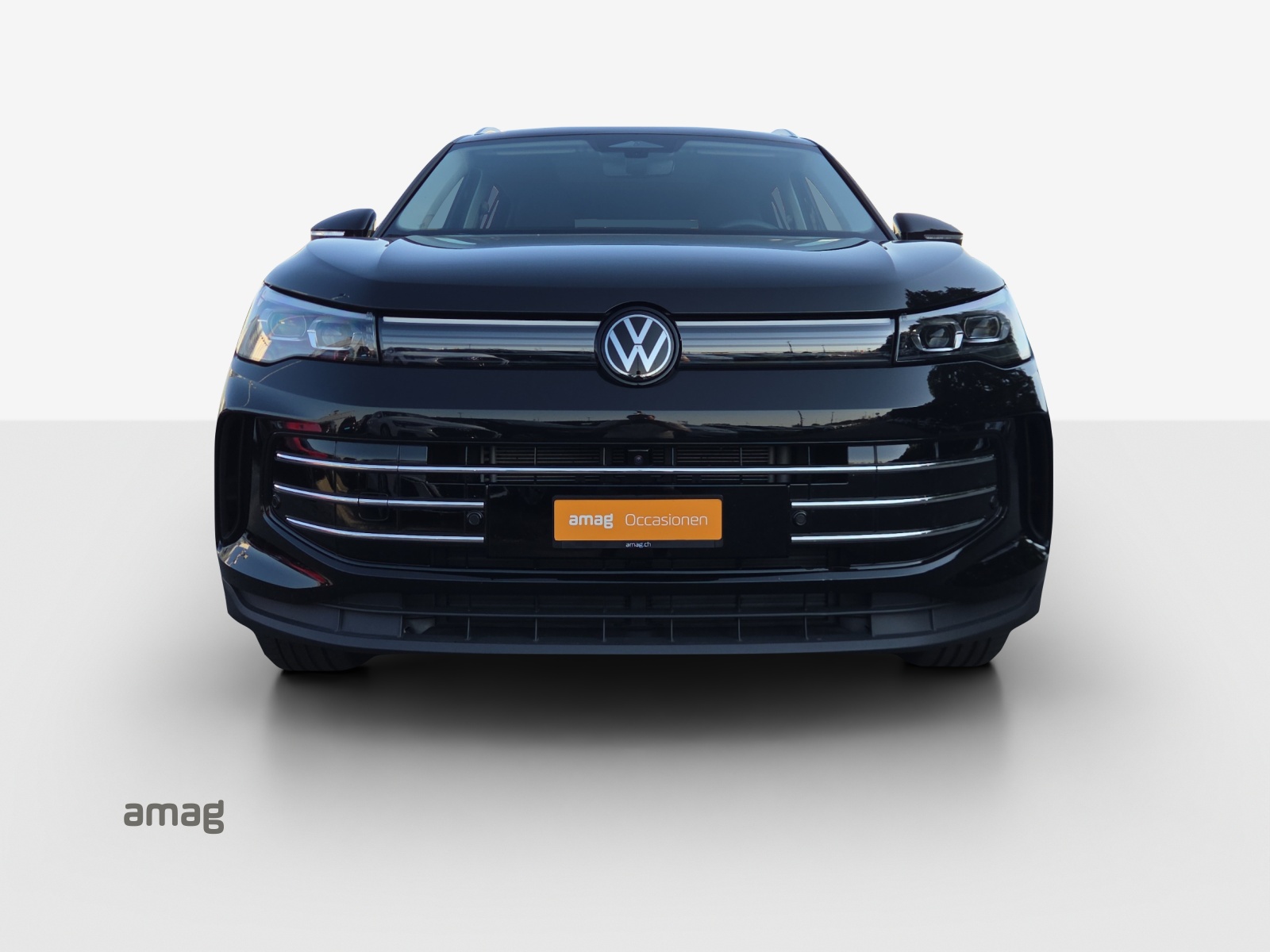 VW Tiguan 2.0 TSI DSG Elegance 4Motion-image-6