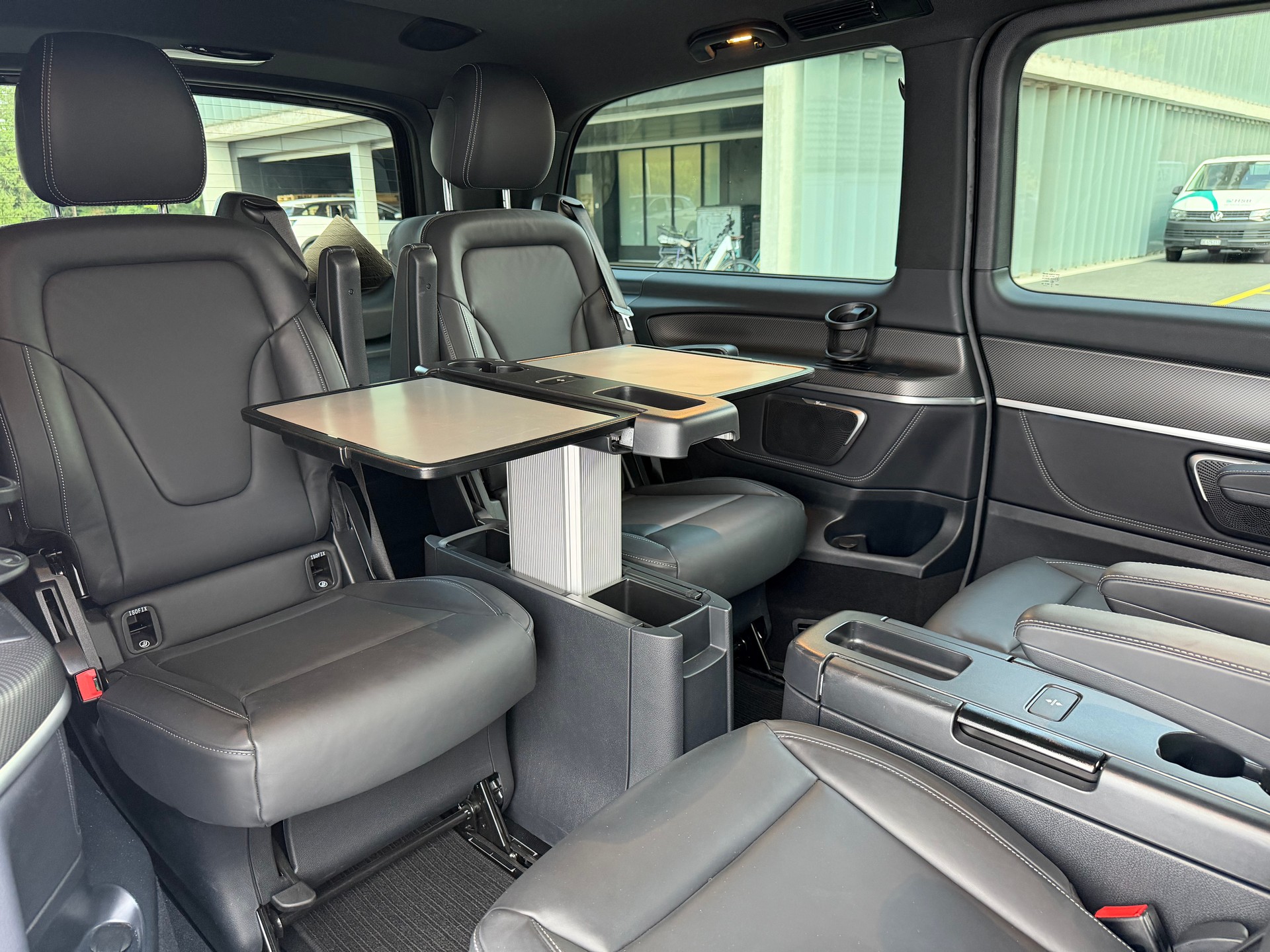 MERCEDES-BENZ V 300 d lang Avantgarde 4Matic 9G-Tronic-image-17