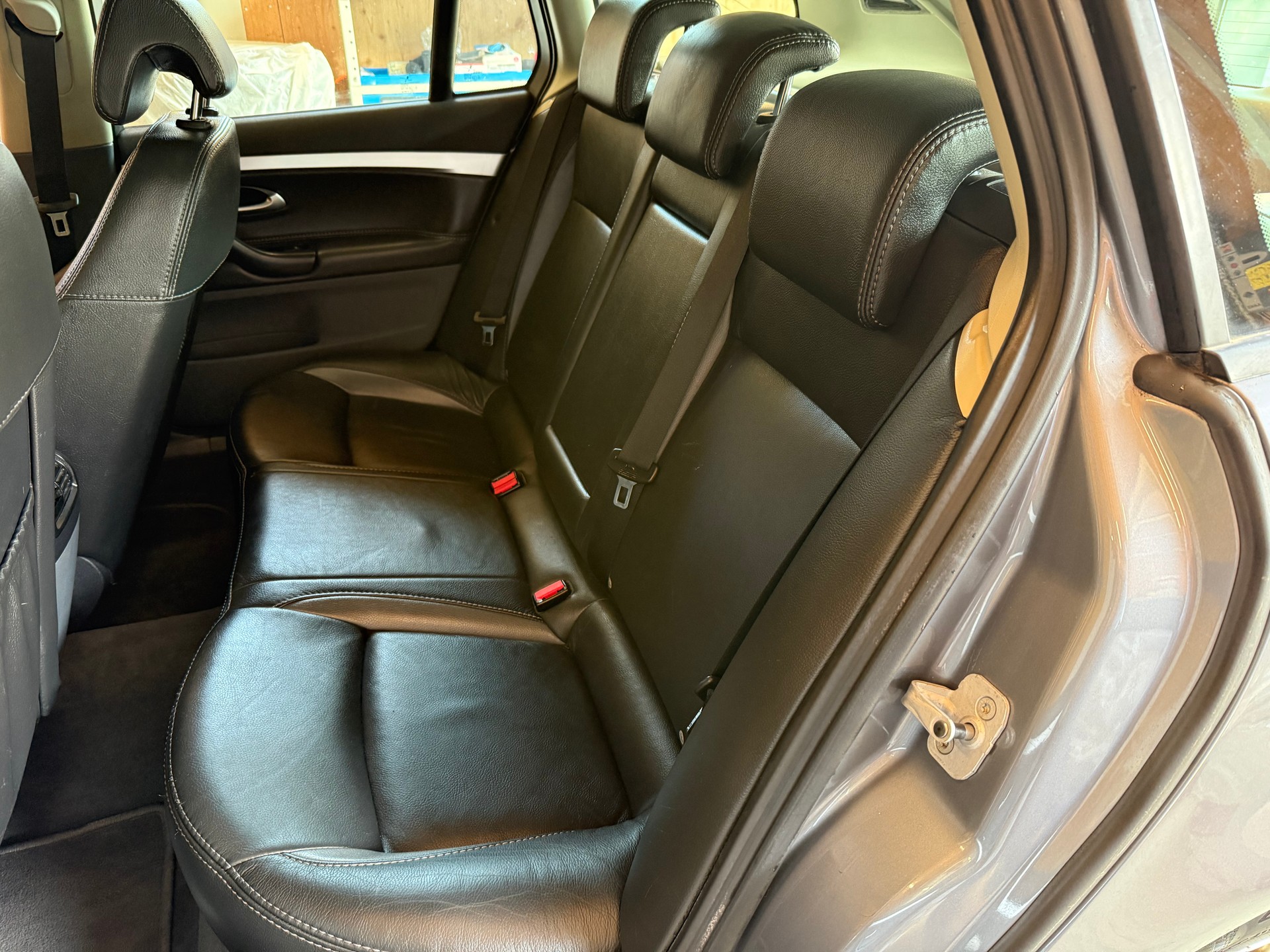 SAAB 9-3 2.0 (1.8t) Vector-image-7