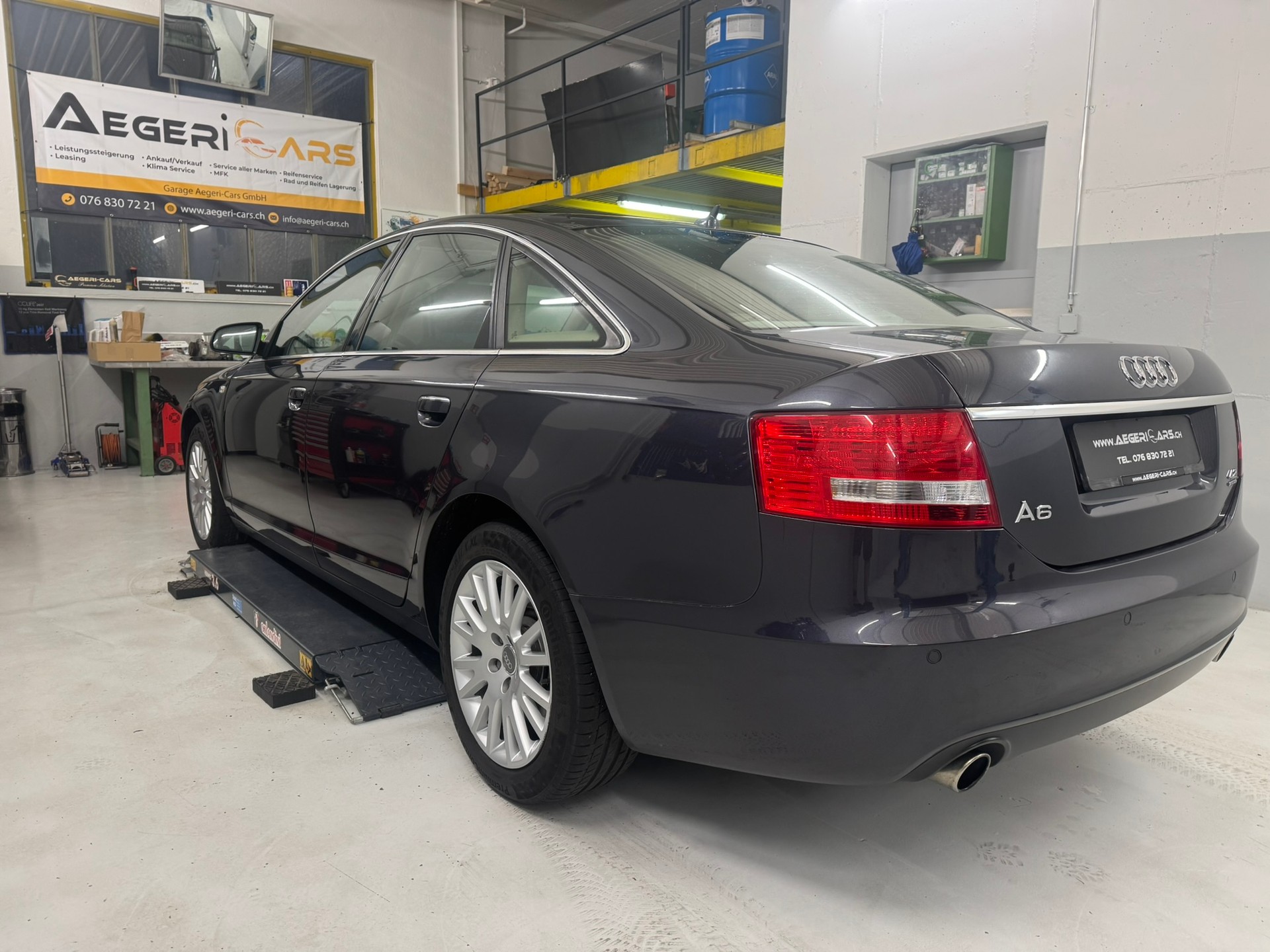 AUDI A6 Limousine 4.2 V8 FSI quattro tiptronic-image-5