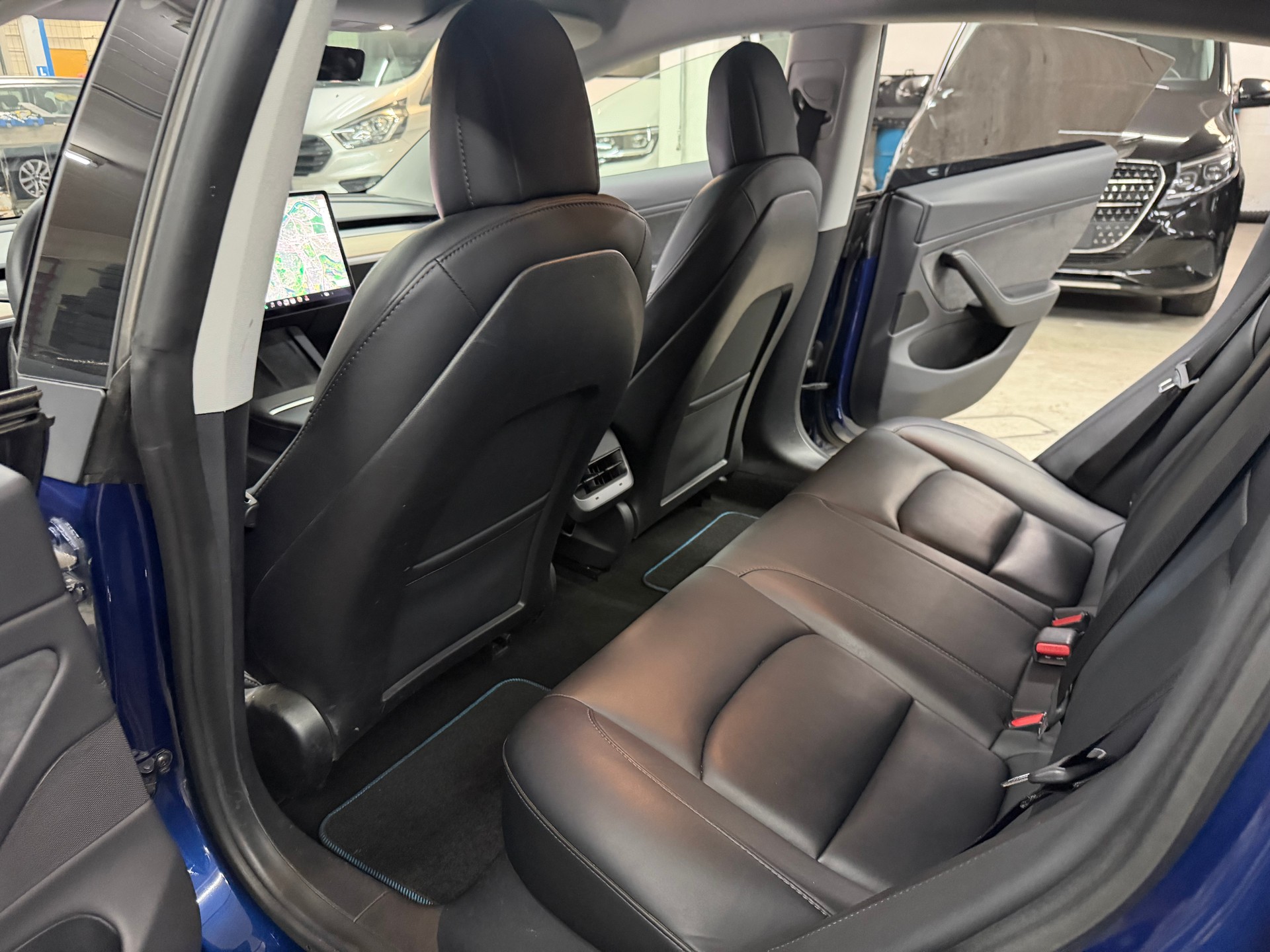 TESLA Model 3 Long Range Dual Motor AWD-image-12