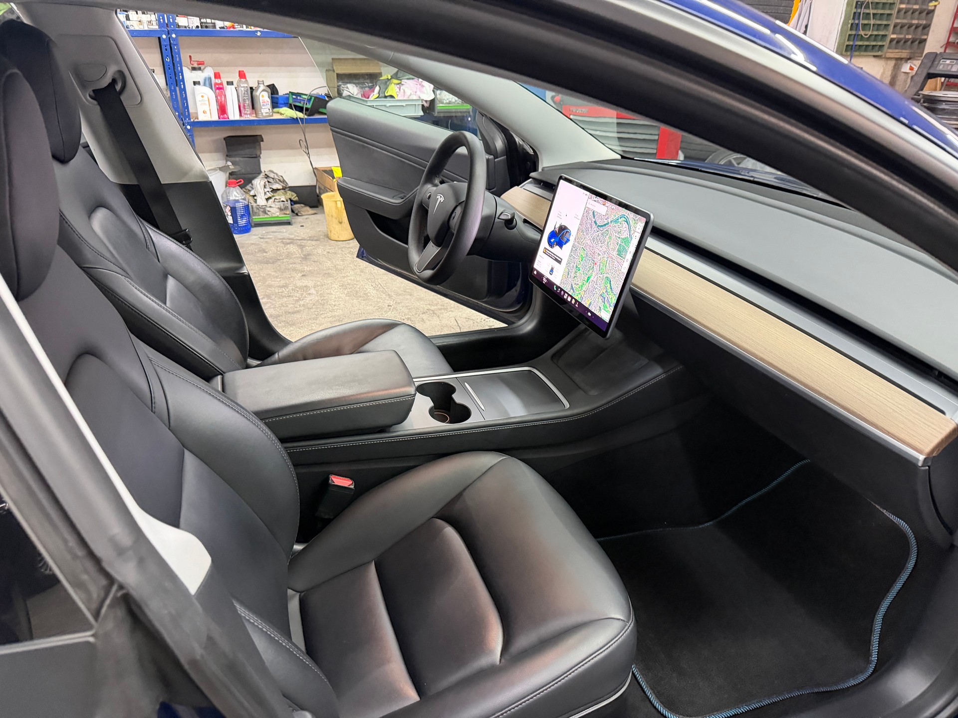 TESLA Model 3 Long Range Dual Motor AWD-image-15