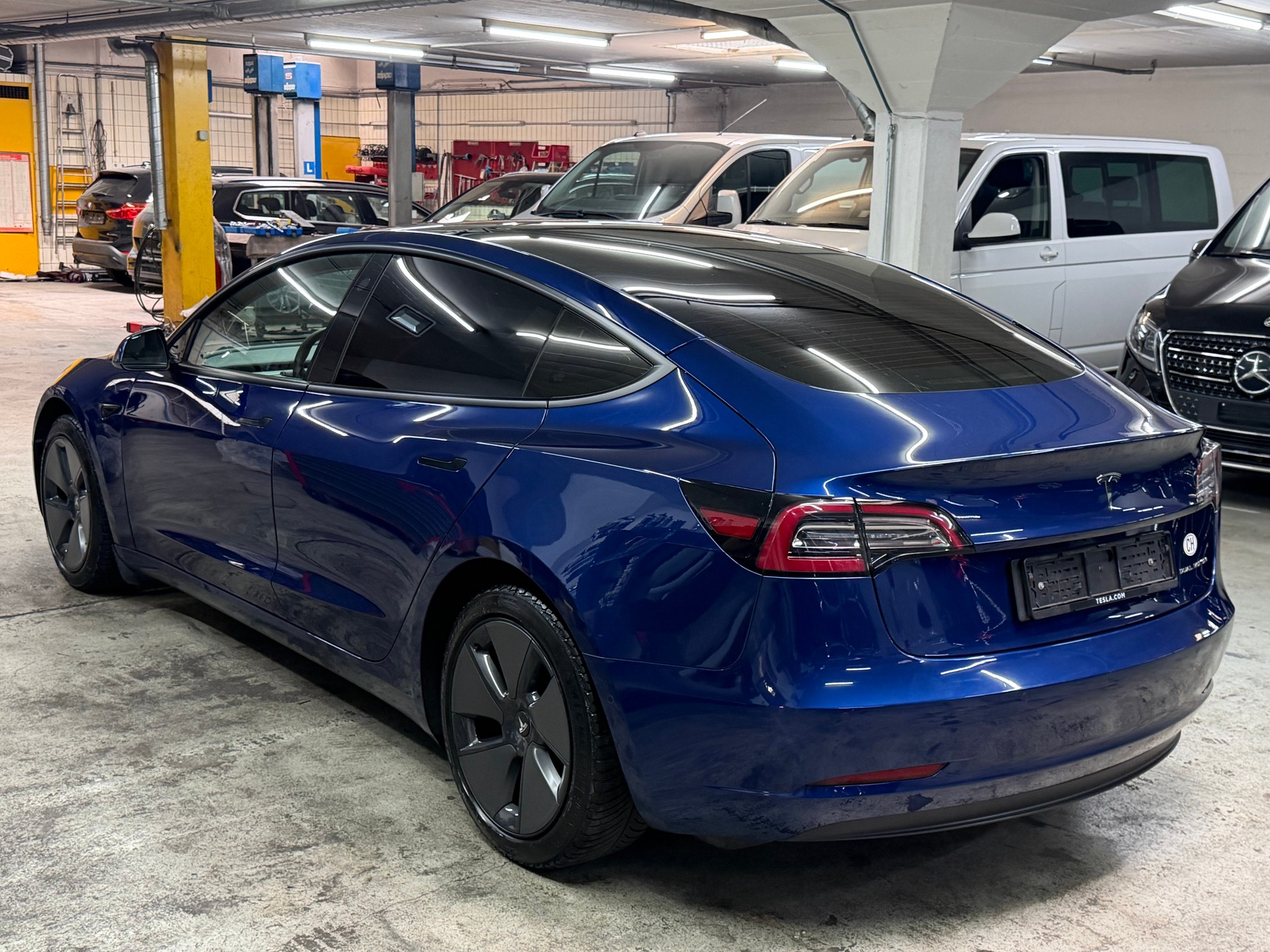 TESLA Model 3 Long Range Dual Motor AWD-image-5