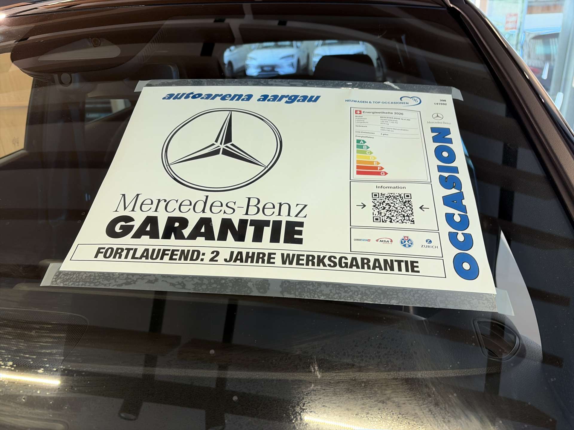 MERCEDES-BENZ GLA 200 AMG-Line DCT-Automat-image-3