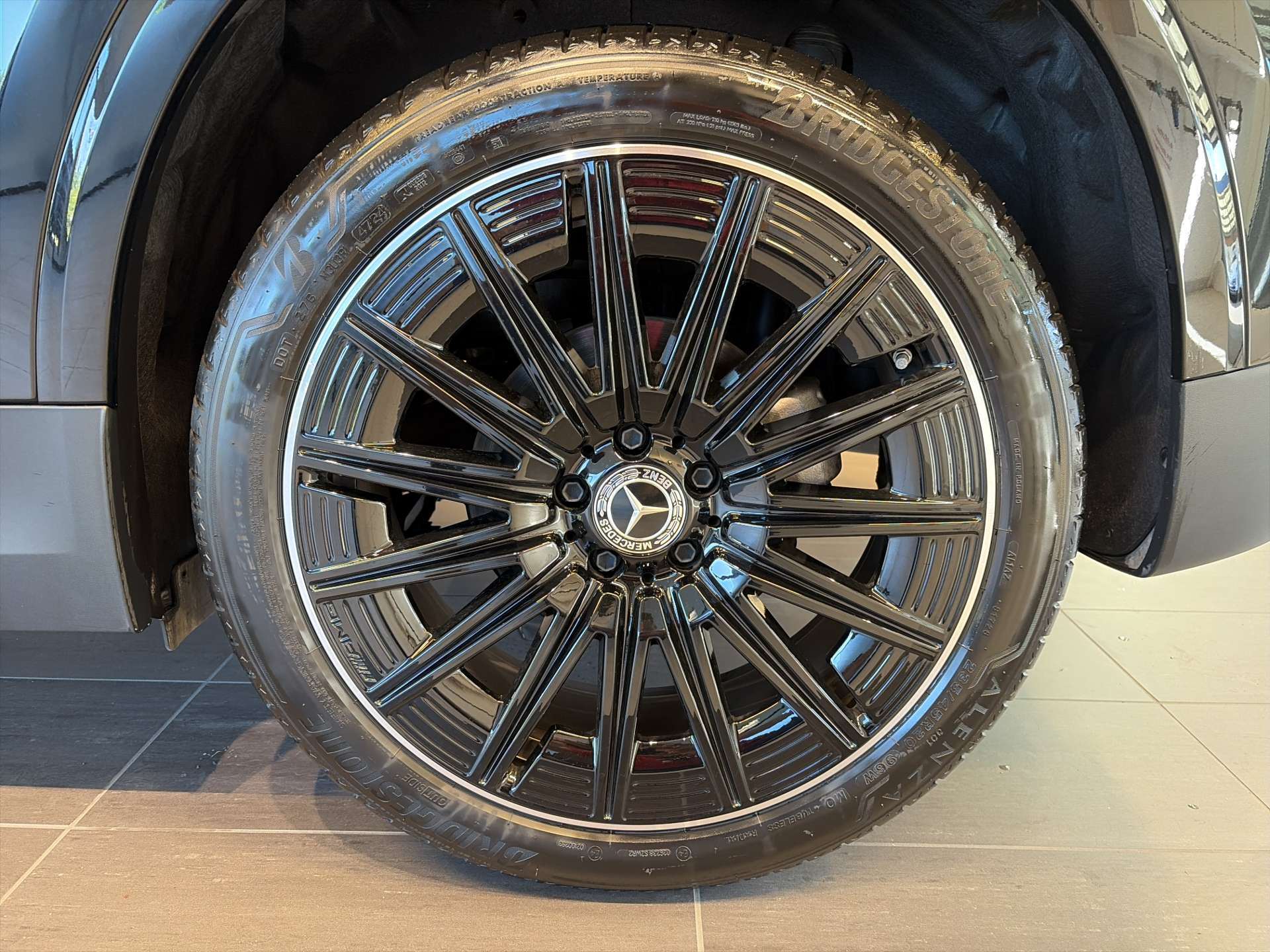 MERCEDES-BENZ GLA 200 AMG-Line DCT-Automat-image-8
