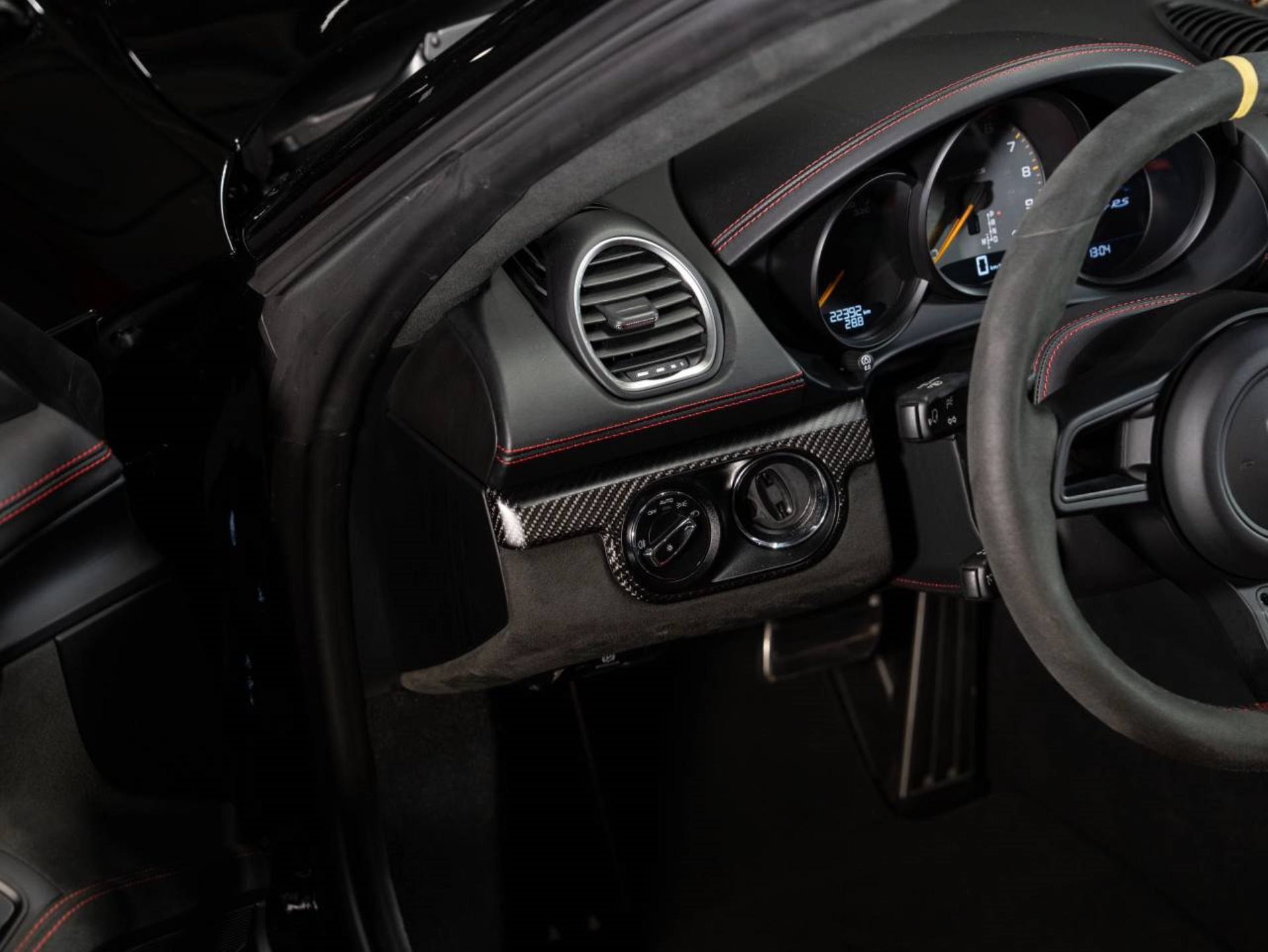 PORSCHE 718 Spyder RS-image-14