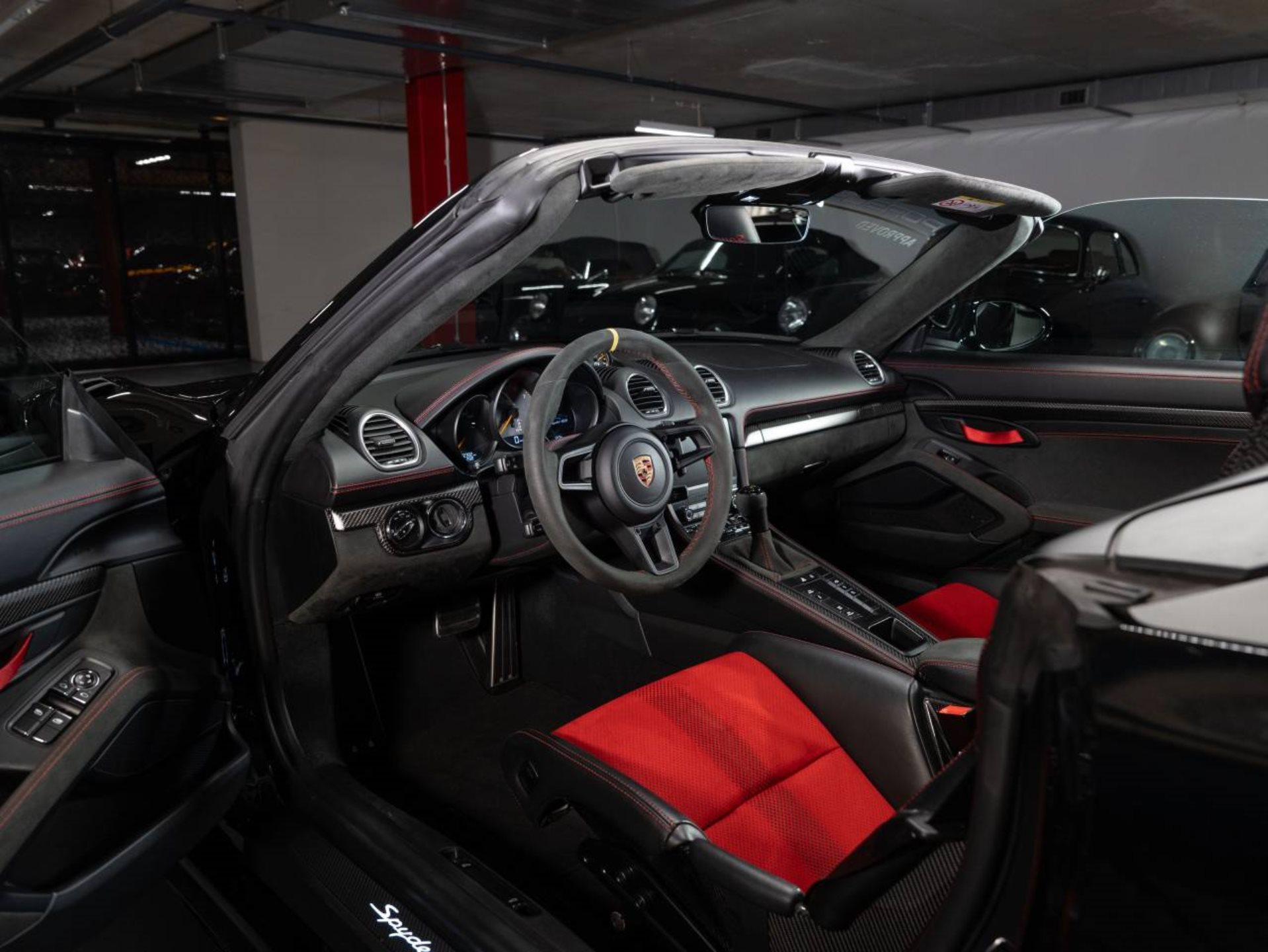 PORSCHE 718 Spyder RS-image-3