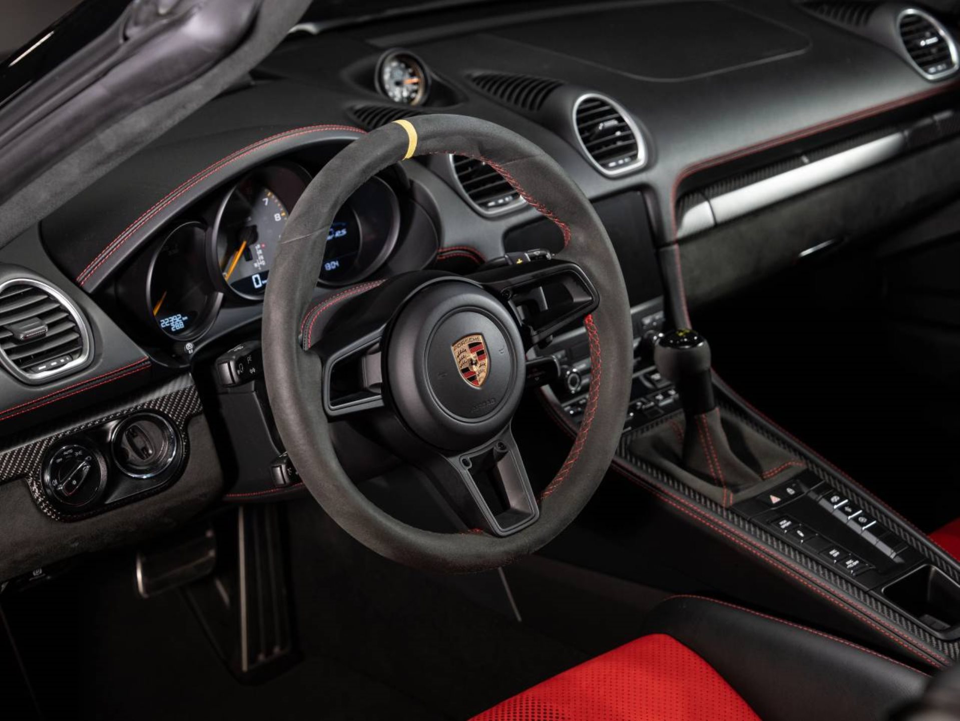 PORSCHE 718 Spyder RS-image-9