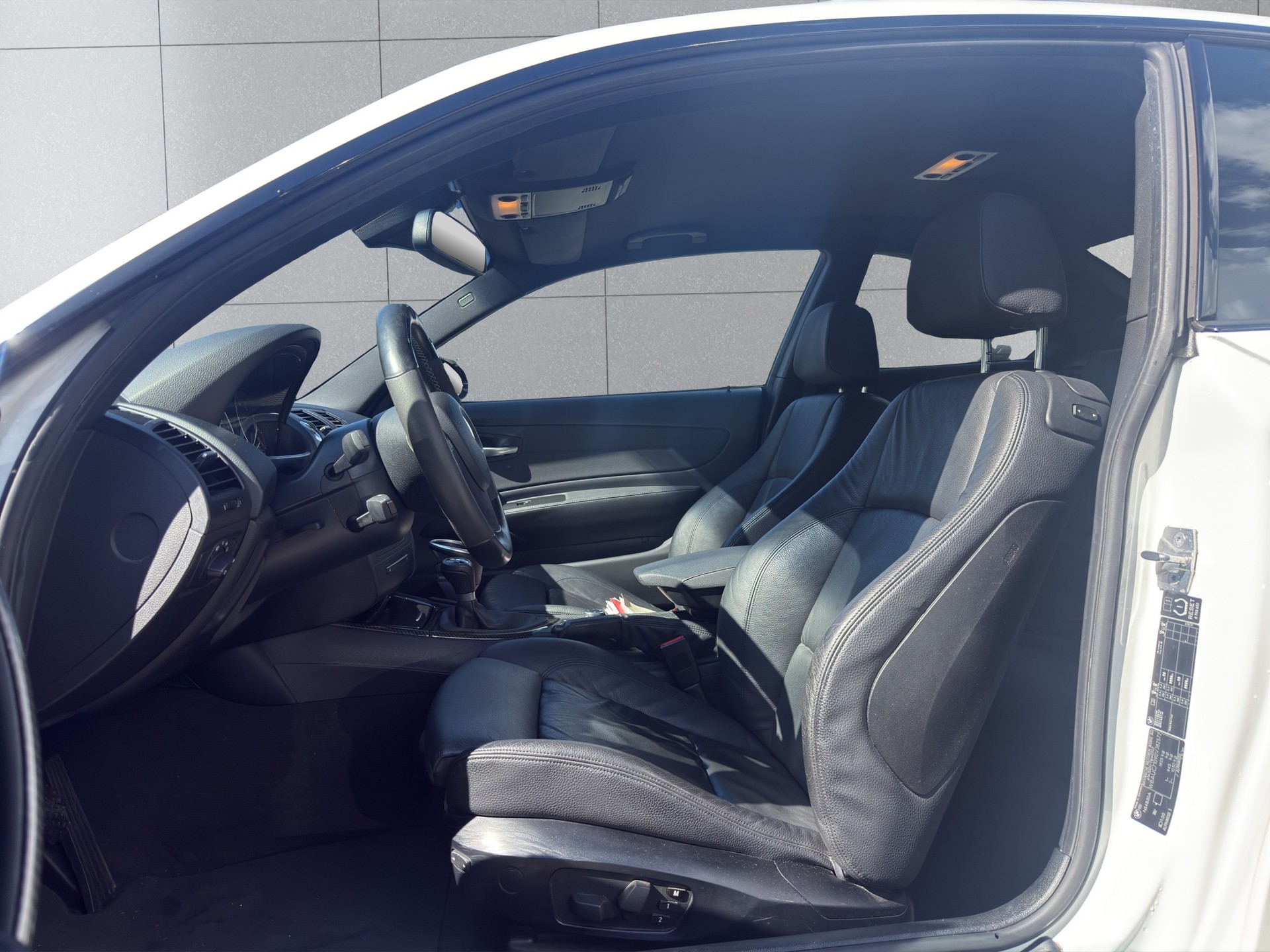 BMW 135i Coupé Sauber Edition-image-8