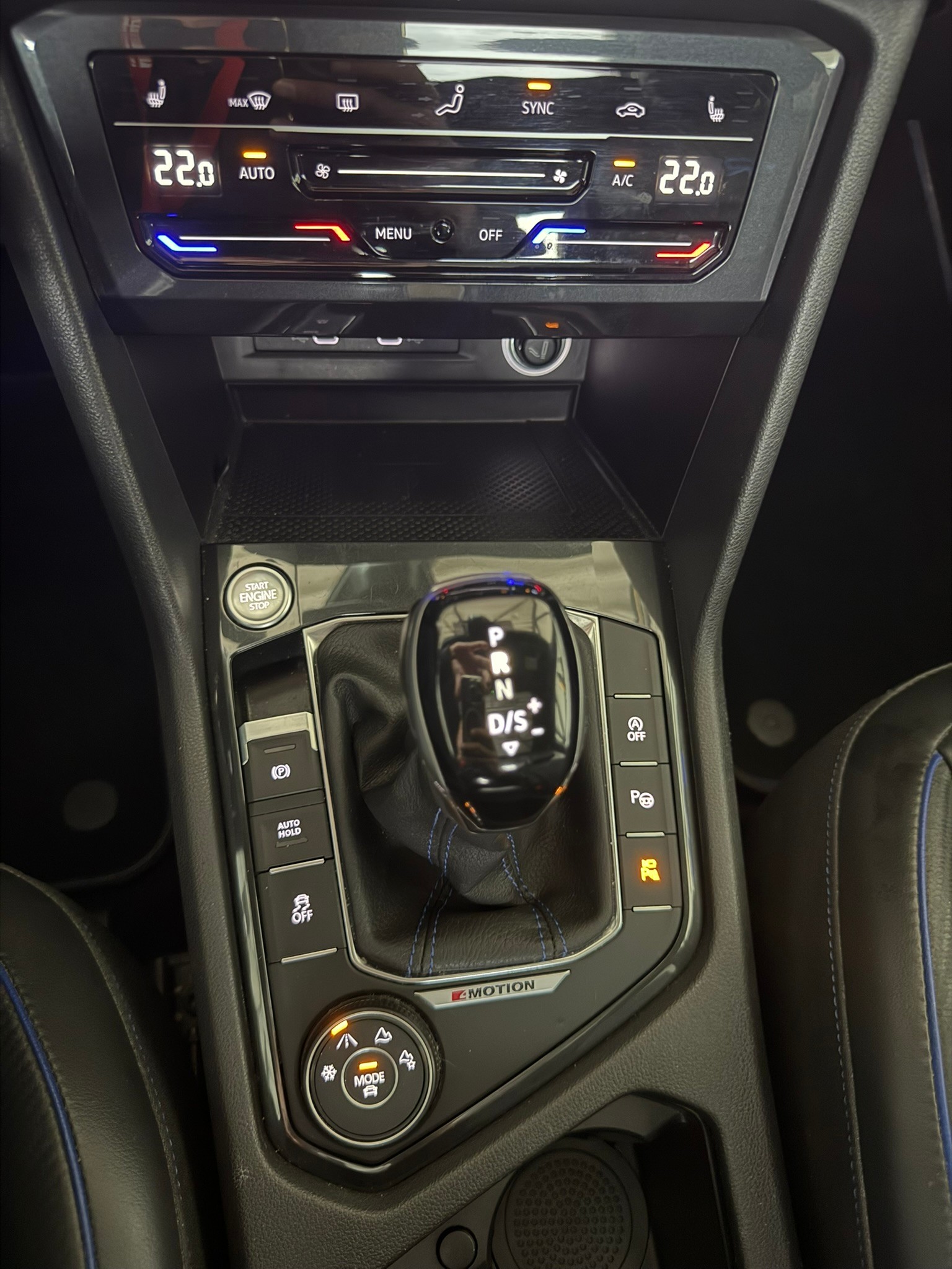 VW Tiguan 2.0TSI R 4Motion DSG, Oryxweiss Perlmutteffekt-image-20
