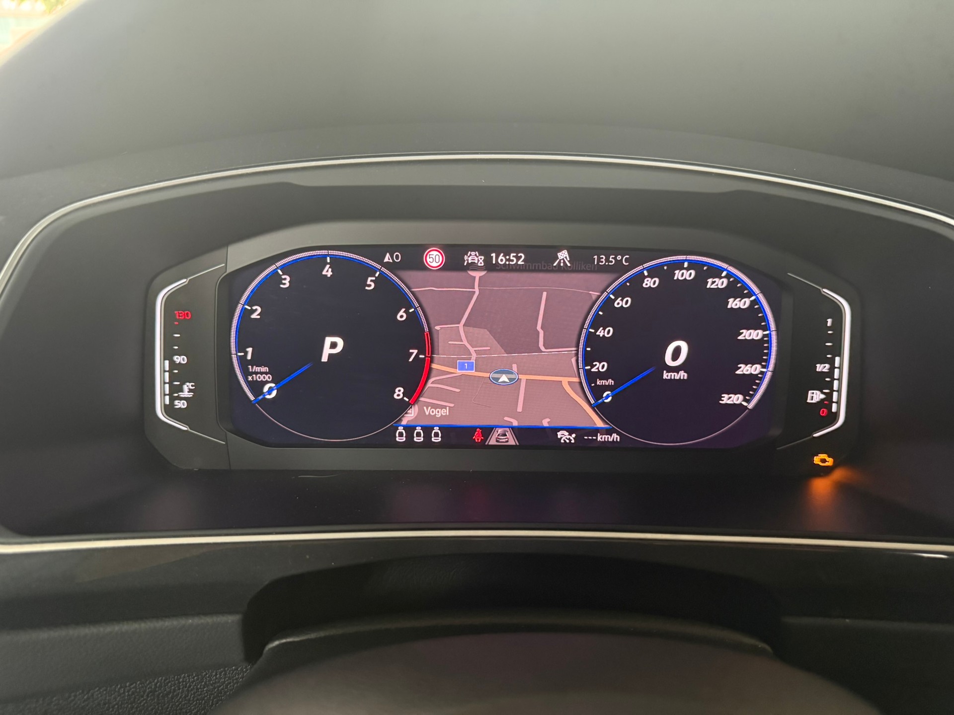 VW Tiguan 2.0TSI R 4Motion DSG, Oryxweiss Perlmutteffekt-image-17